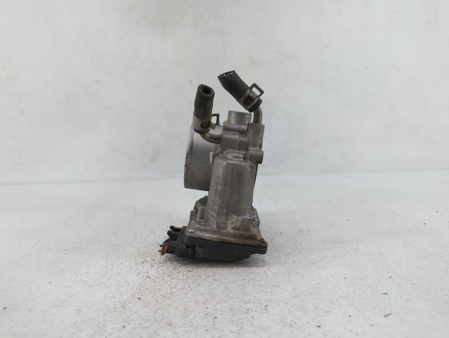 2014-2018 Kia Forte Throttle Body P/N:35100-2E000 35100-2E710 Fits Fits 2011 2012 2013 2014 2015 2016 2017 2018 2019 OEM Use