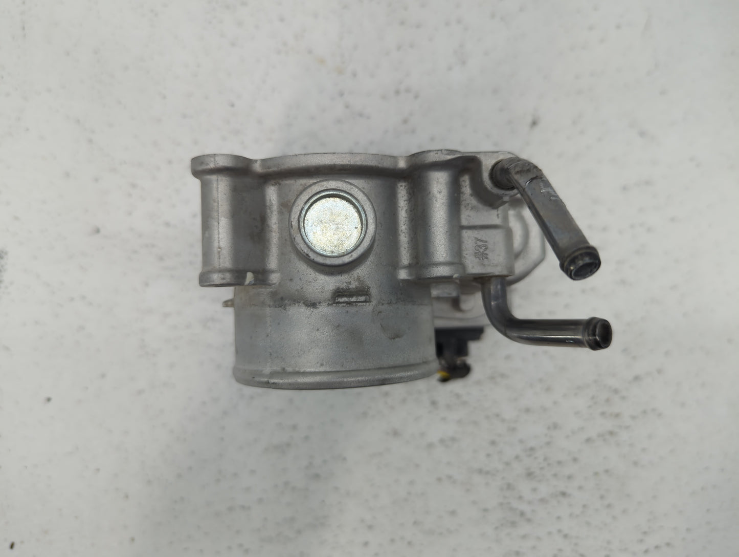 2014-2018 Kia Forte Throttle Body P/N:35100-2E000 35100-2E710 Fits Fits 2011 2012 2013 2014 2015 2016 2017 2018 2019 2020 20