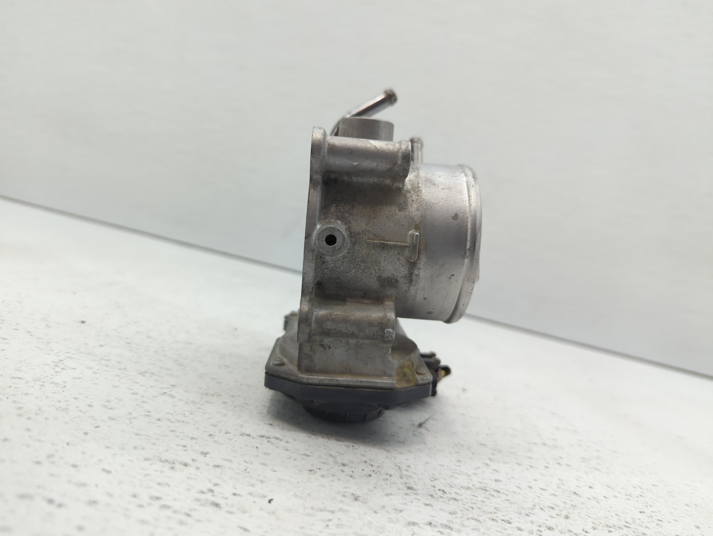 2014-2018 Kia Forte Throttle Body P/N:35100-2E000 35100-2E710 Fits Fits 2011 2012 2013 2014 2015 2016 2017 2018 2019 2020 20
