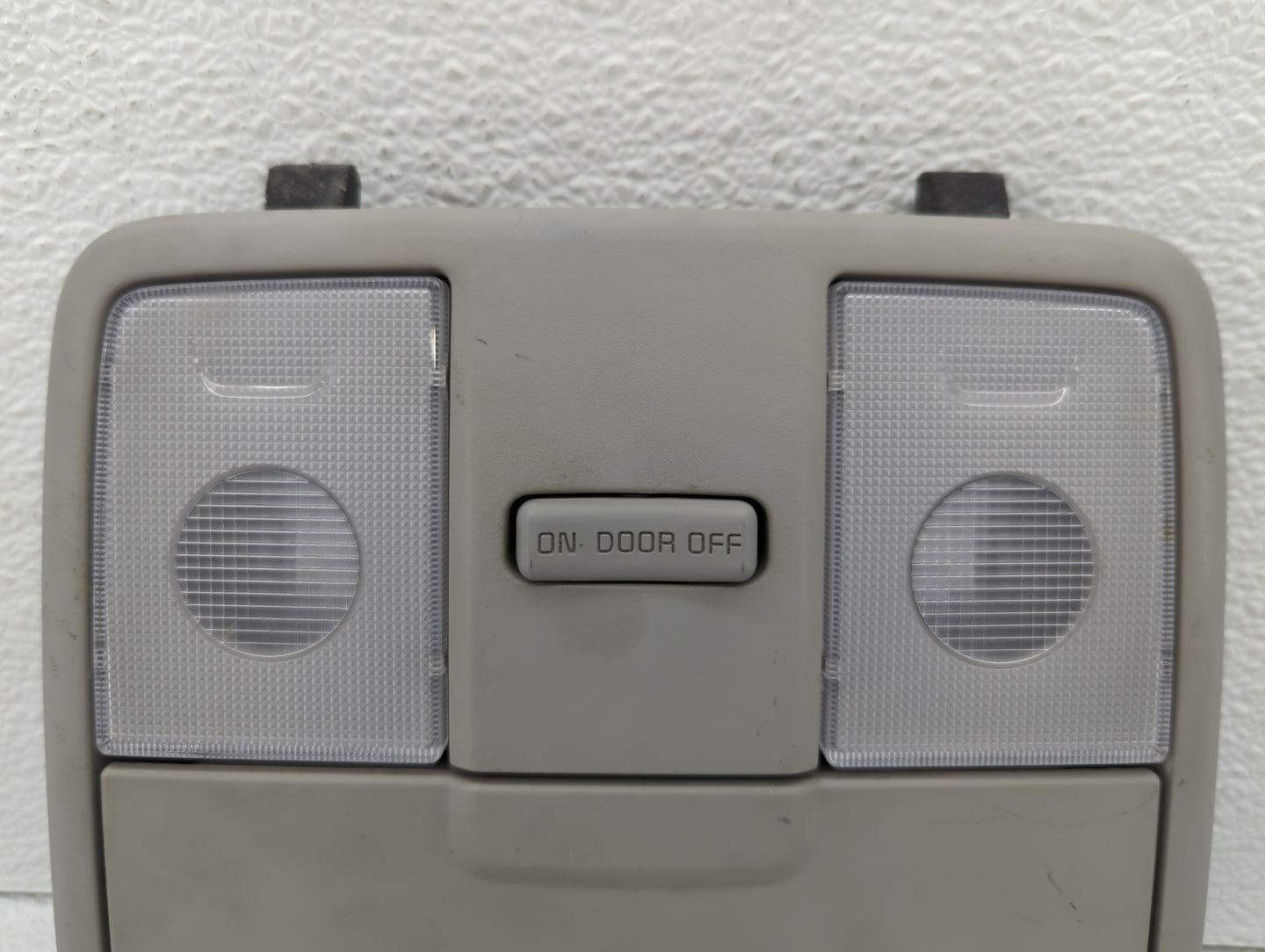 2018 Kia Forte Overhead Roof Console Grey - Oemusedautoparts1.com