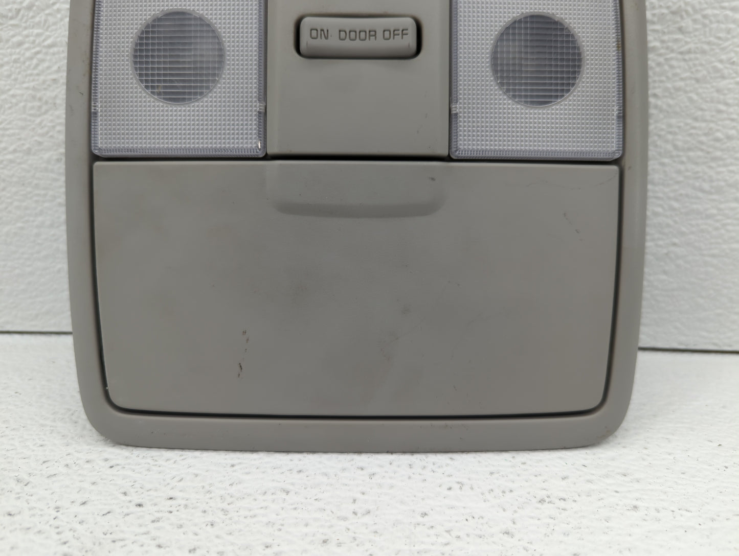 2018 Kia Forte Overhead Roof Console Grey - Oemusedautoparts1.com