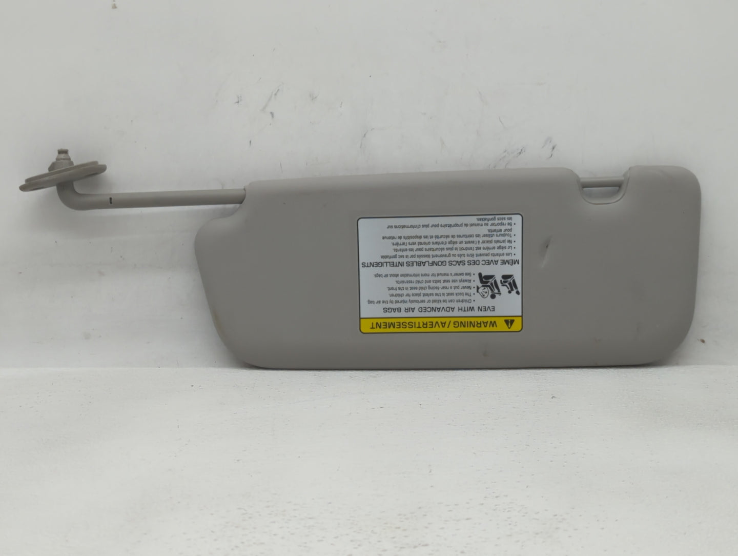 2017-2018 Kia Forte Sun Visor Shade Replacement Passenger Right Mirror Fits Fits 2017 2018 OEM Used Auto Parts - Oemusedauto