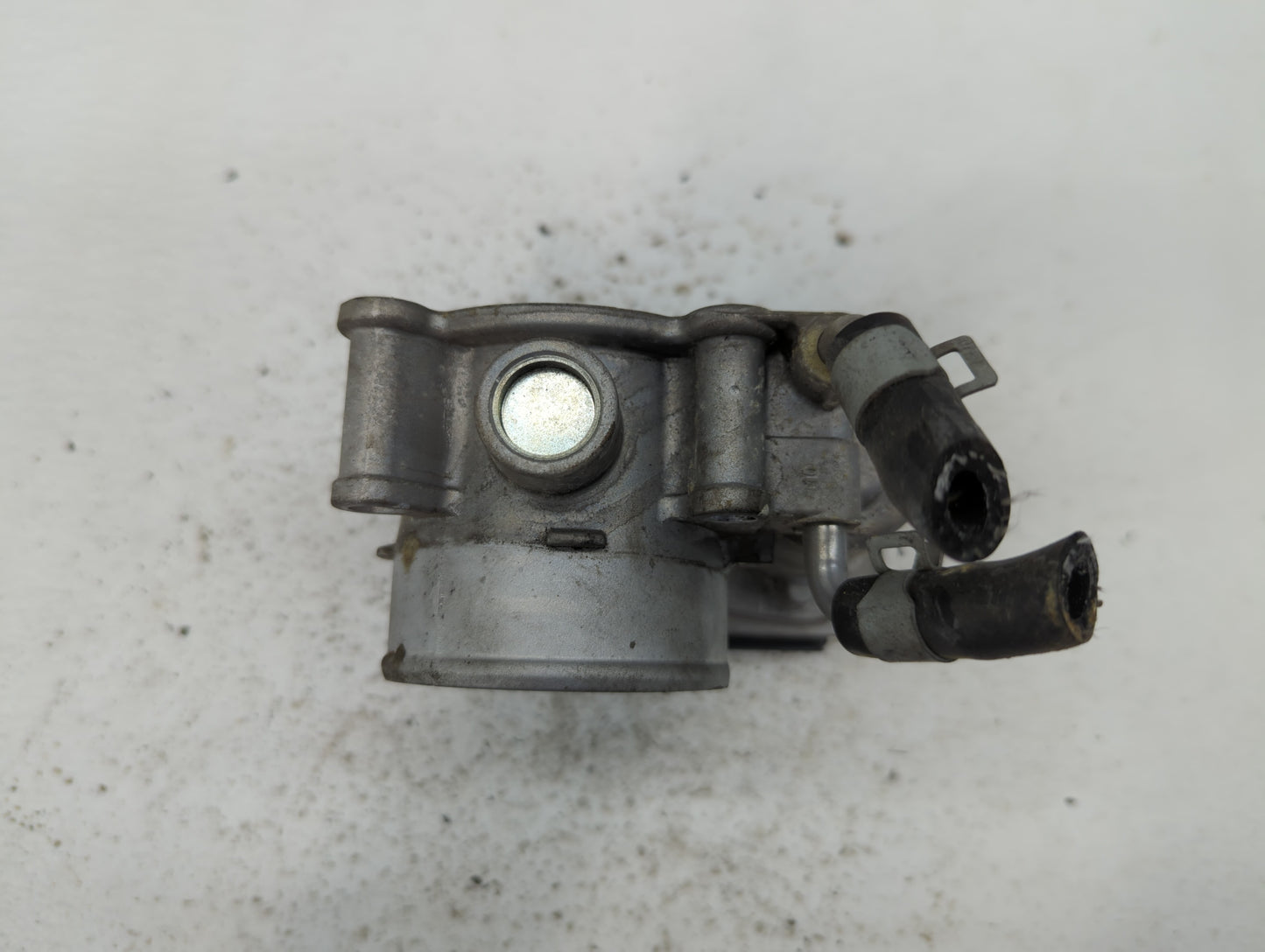 2014-2018 Kia Forte Throttle Body P/N:35100-2E000 Fits Fits 2011 2012 2013 2014 2015 2016 2017 2018 2019 2020 2021 OEM Used 