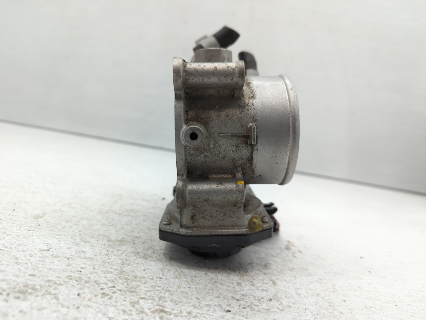 2014-2018 Kia Forte Throttle Body P/N:35100 2E000 Fits Fits 2011 2012 2013 2014 2015 2016 2017 2018 2019 2020 2021 OEM Used 