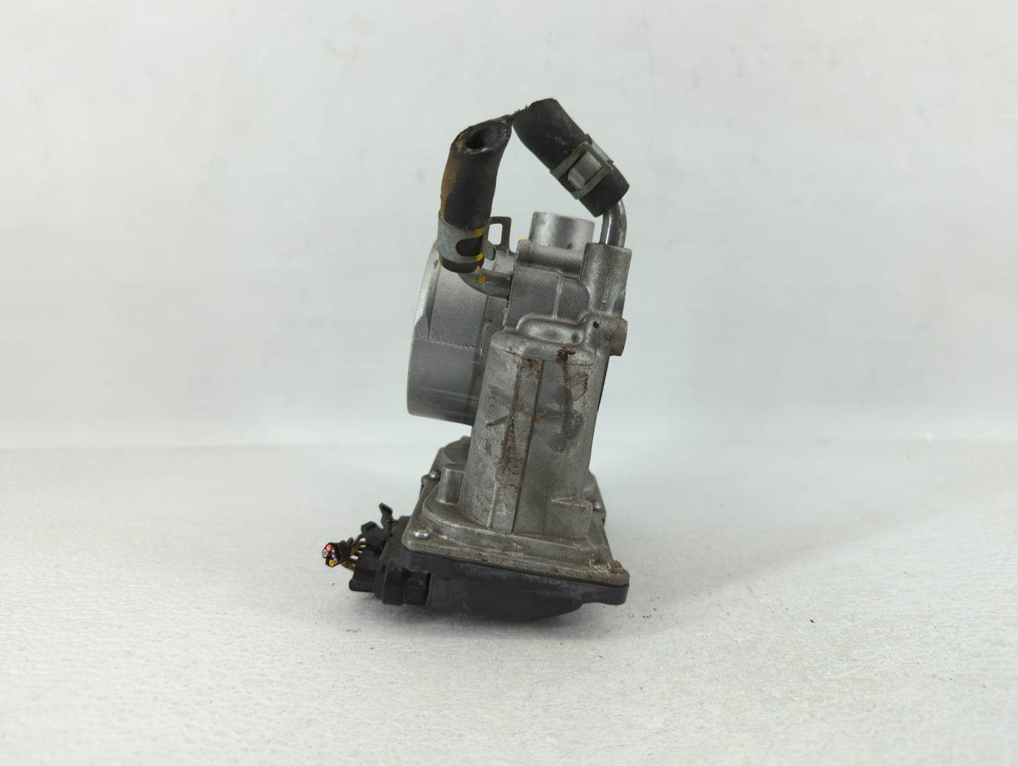 2014-2018 Kia Forte Throttle Body P/N:35100-2E000 Fits Fits 2011 2012 2013 2014 2015 2016 2017 2018 2019 2020 2021 OEM Used 
