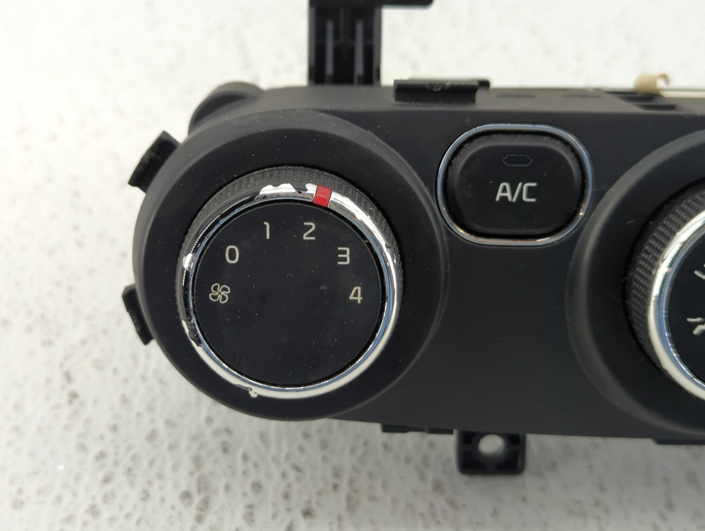 2017-2018 Kia Forte Climate Control Module Temperature AC/Heater Replacement P/N:97250-B0AA0 Fits Fits 2017 2018 OEM Used Au