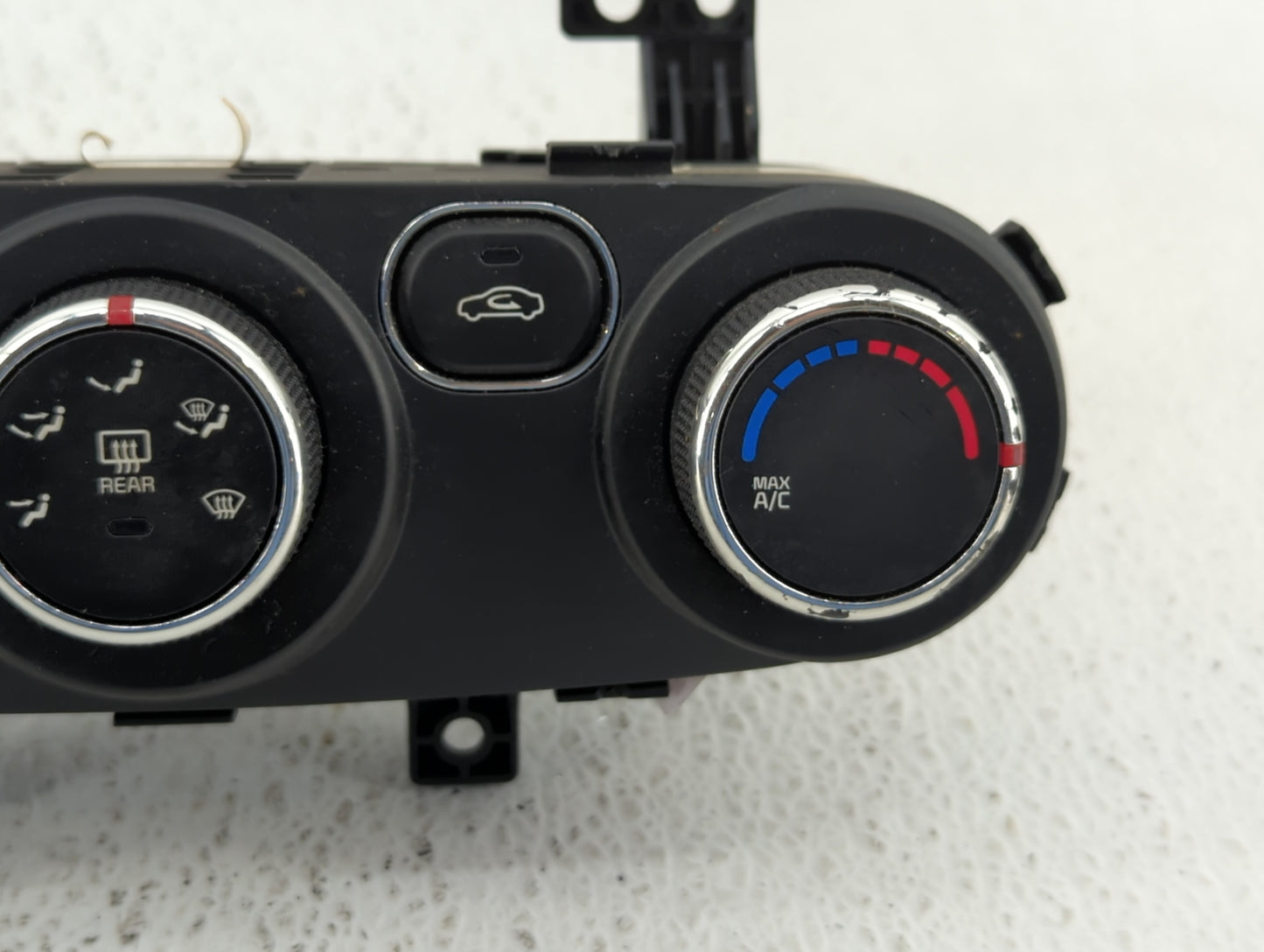 2017-2018 Kia Forte Climate Control Module Temperature AC/Heater Replacement P/N:97250-B0AA0 Fits Fits 2017 2018 OEM Used Au