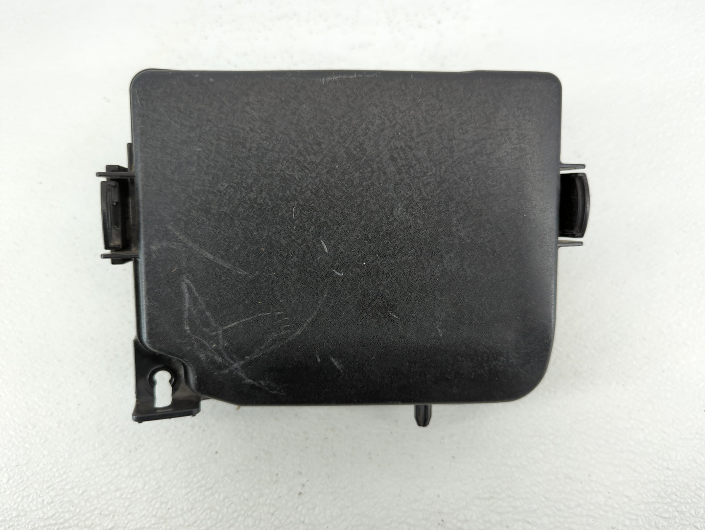 2017-2018 Kia Forte Fusebox Fuse Box Panel Relay Module P/N:91218-B0170 Fits Fits 2017 2018 OEM Used Auto Parts - Oemusedaut