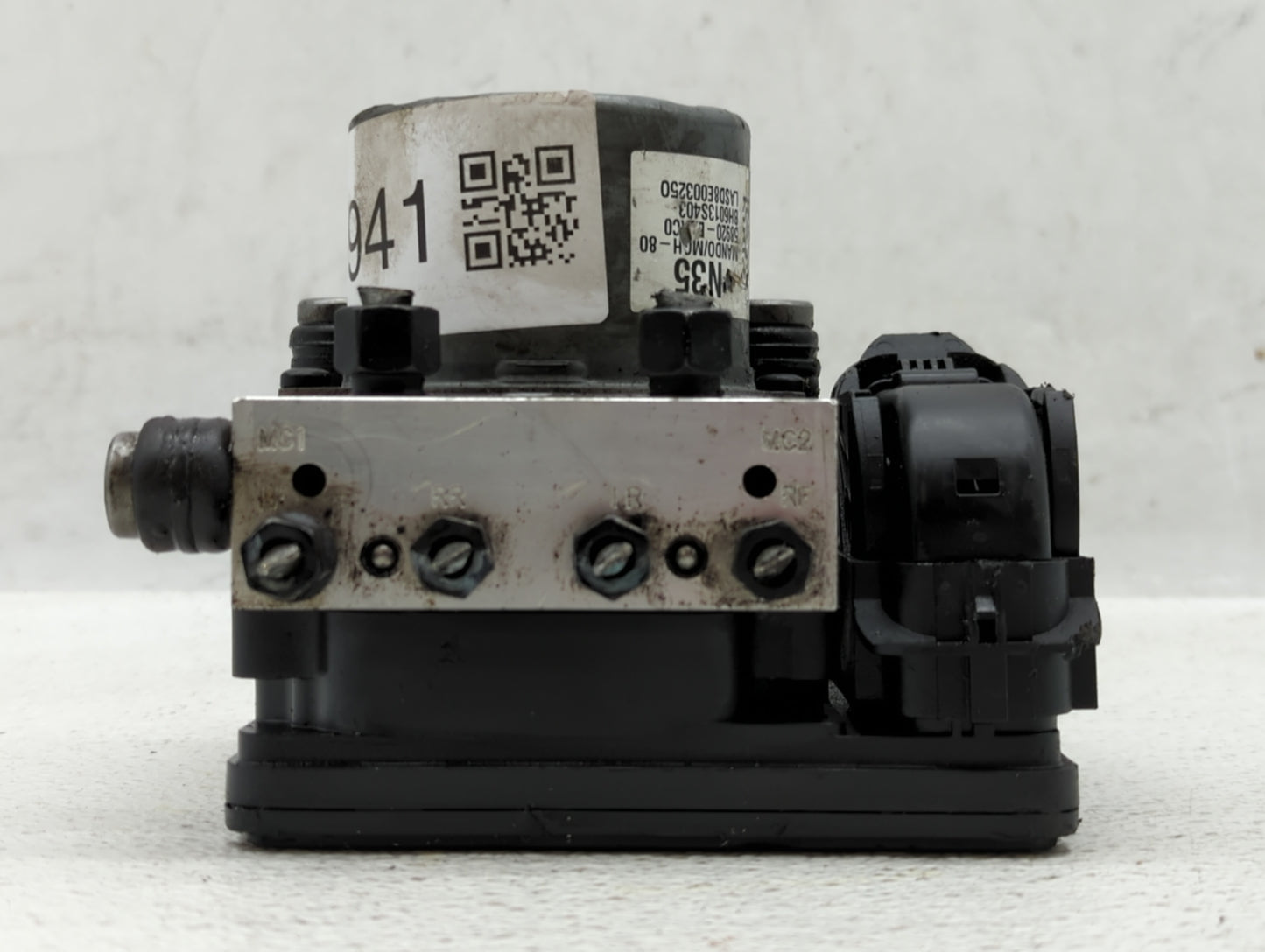 2017-2018 Kia Forte ABS Pump Control Module Replacement P/N:58900-B0200 B0589-20500 Fits Fits 2017 2018 OEM Used Auto Parts 