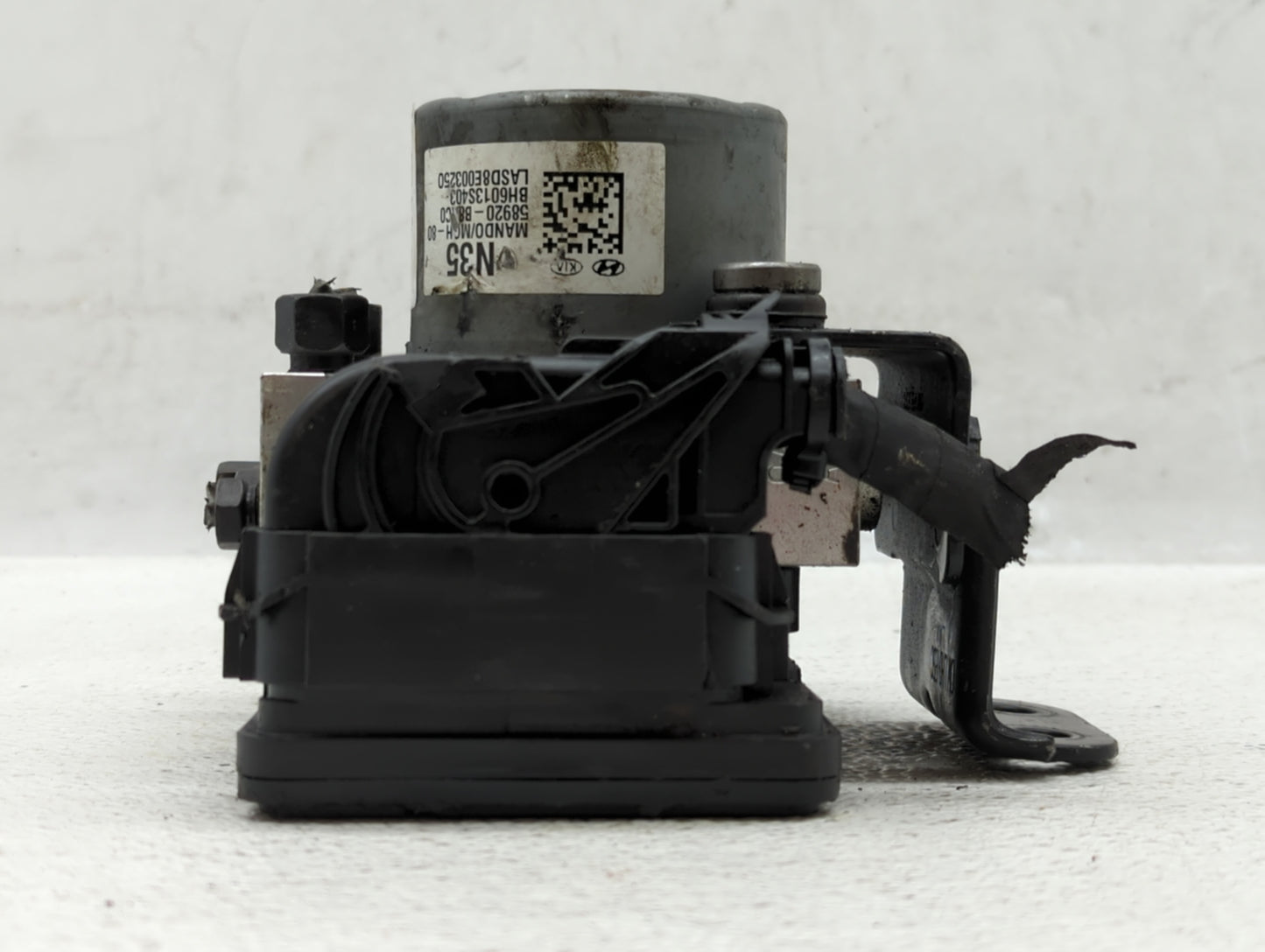 2017-2018 Kia Forte ABS Pump Control Module Replacement P/N:58900-B0200 B0589-20500 Fits Fits 2017 2018 OEM Used Auto Parts 
