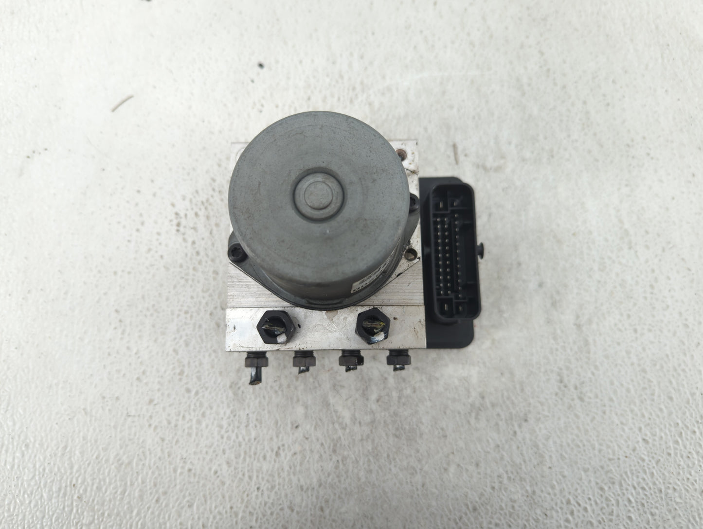 2017-2018 Kia Forte ABS Pump Control Module Replacement P/N:58900-B0200 B0589-20500 Fits Fits 2017 2018 OEM Used Auto Parts 