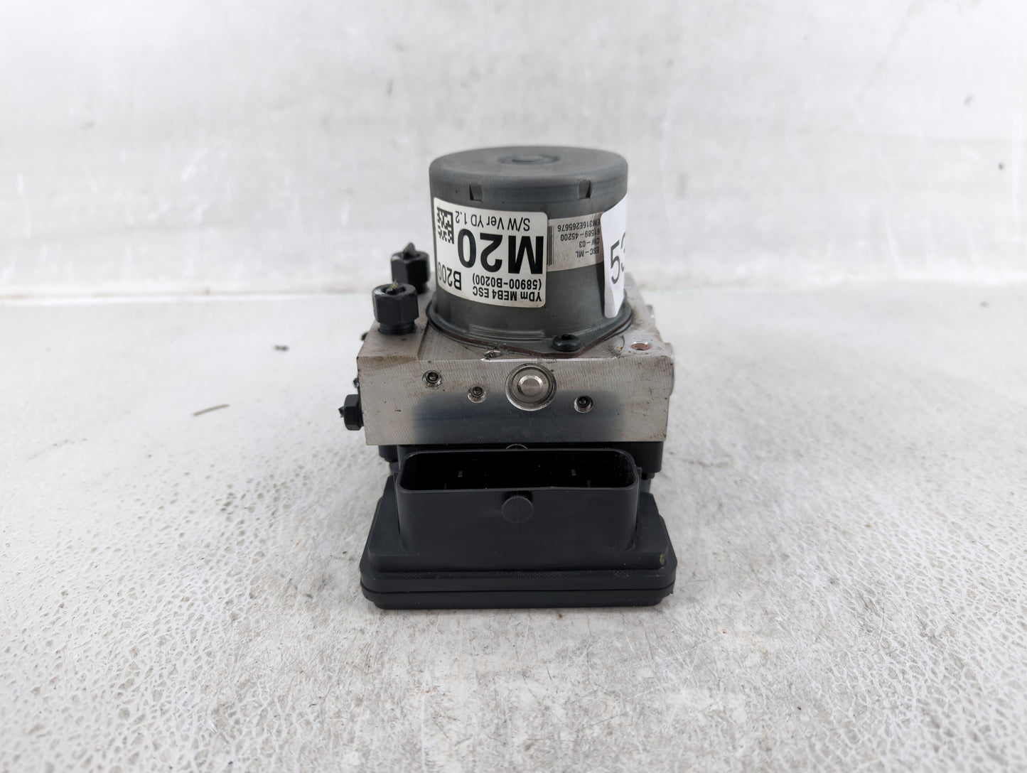 2017-2018 Kia Forte ABS Pump Control Module Replacement P/N:58900-B0200 B0589-20500 Fits Fits 2017 2018 OEM Used Auto Parts 