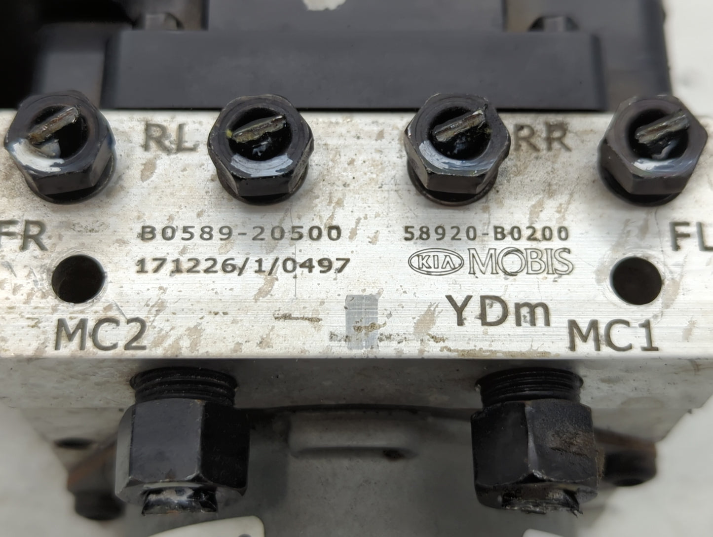 2017-2018 Kia Forte ABS Pump Control Module Replacement P/N:58920-B0200 B0589-20500 Fits Fits 2017 2018 OEM Used Auto Parts 