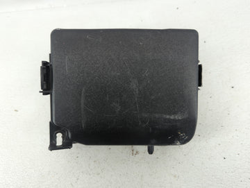 2017-2018 Kia Forte Fusebox Fuse Box Panel Relay Module P/N:91218 B0400 91950-A7760 Fits Fits 2017 2018 OEM Used Auto Parts 