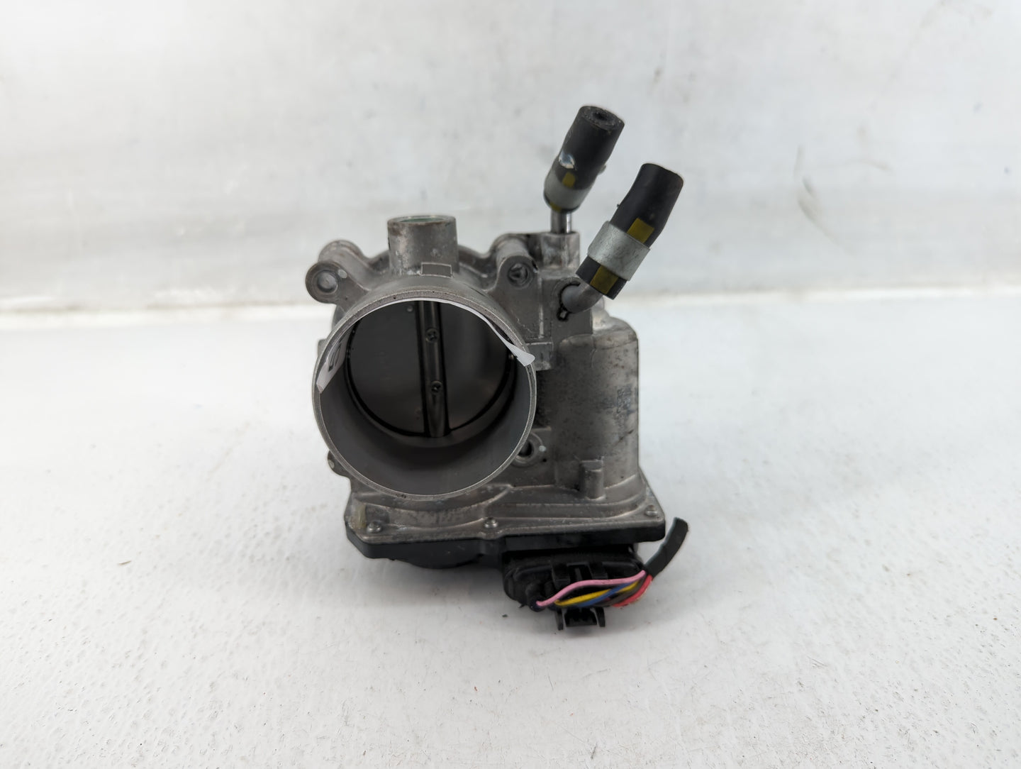 2014-2018 Kia Forte Throttle Body P/N:35100-2E000 Fits Fits 2011 2012 2013 2014 2015 2016 2017 2018 2019 2020 2021 OEM Used 