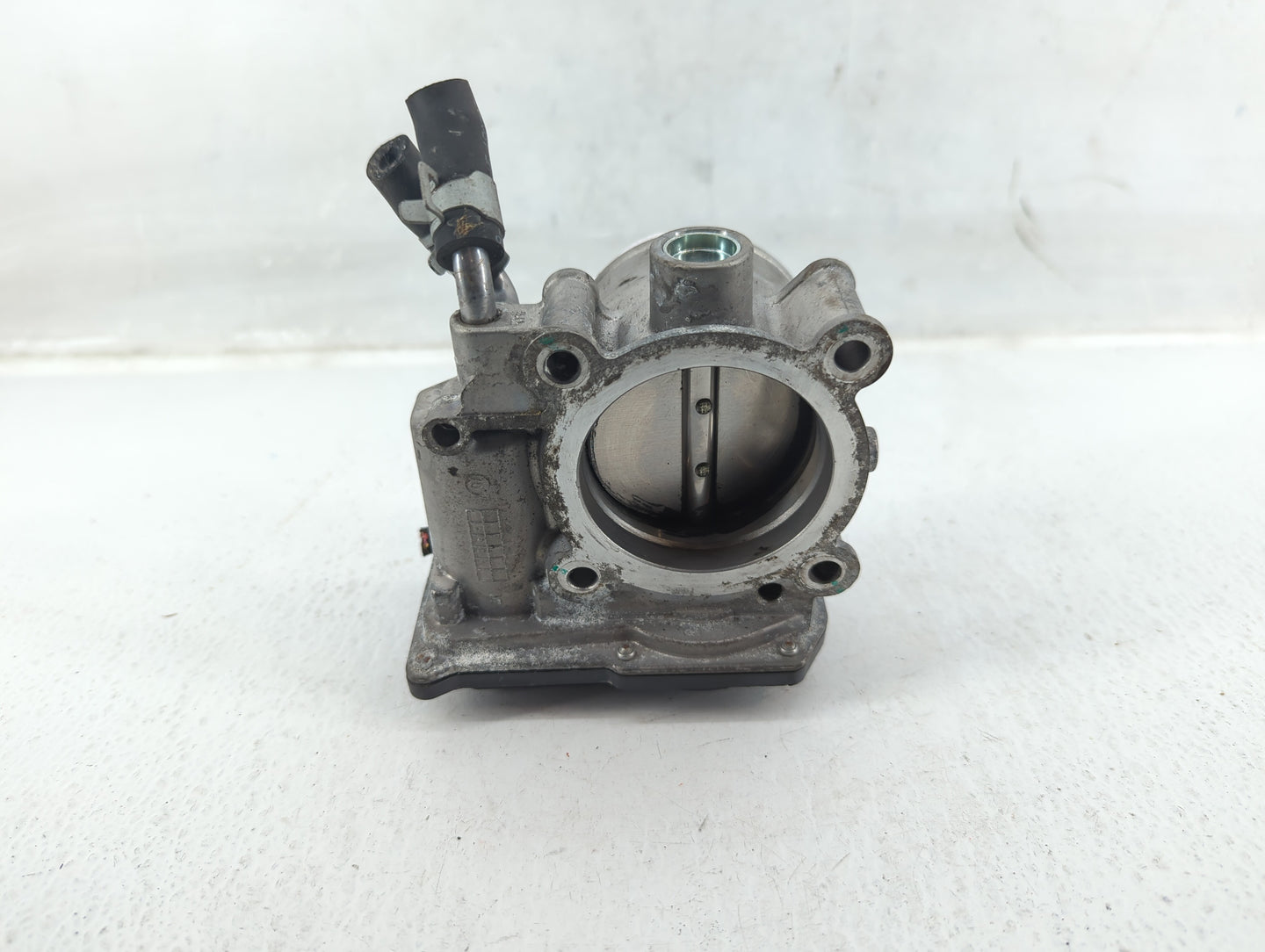 2014-2018 Kia Forte Throttle Body P/N:35100-2E000 Fits Fits 2011 2012 2013 2014 2015 2016 2017 2018 2019 2020 2021 OEM Used 