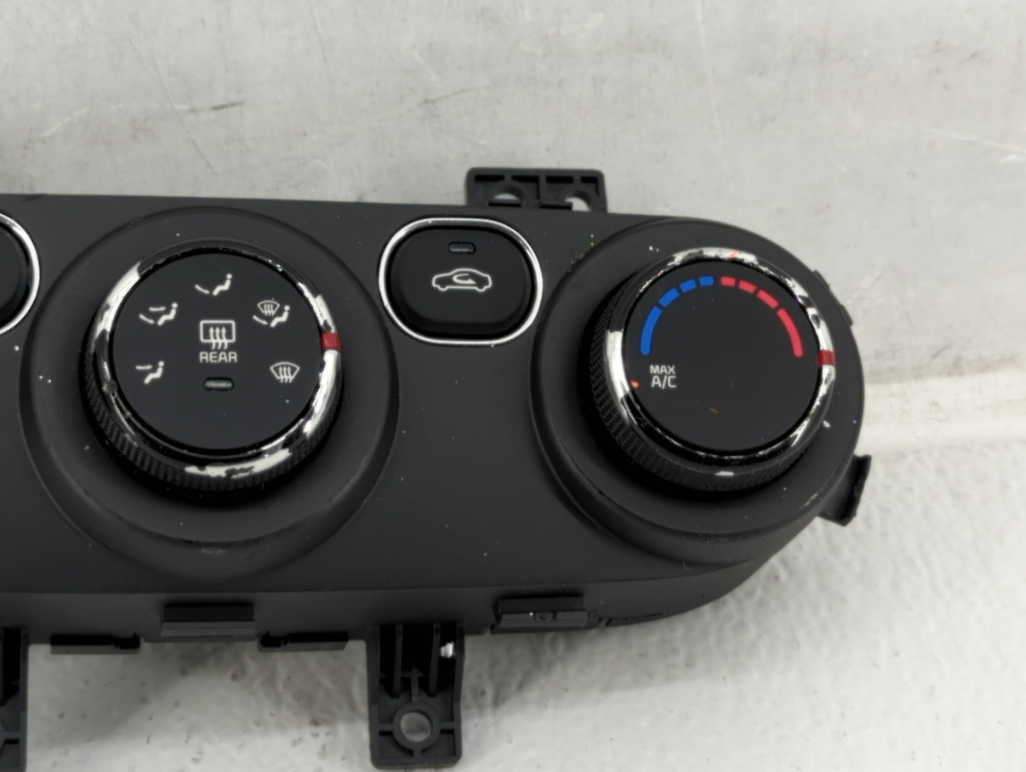 2017-2018 Kia Forte Climate Control Module Temperature AC/Heater Replacement P/N:97250-B0AA0 Fits Fits 2017 2018 OEM Used Au