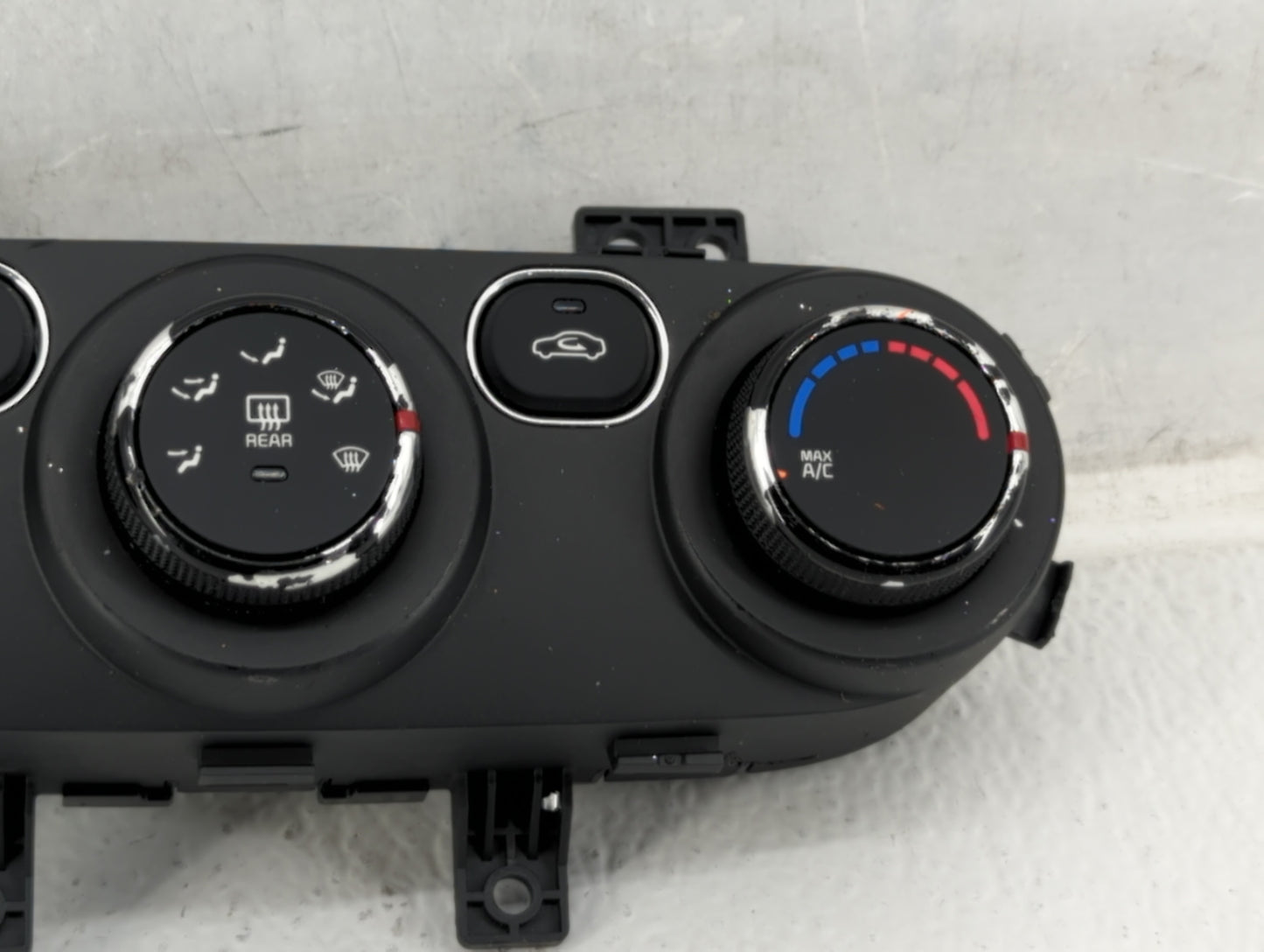 2017-2018 Kia Forte Climate Control Module Temperature AC/Heater Replacement P/N:97250-B0AA0 Fits Fits 2017 2018 OEM Used Au