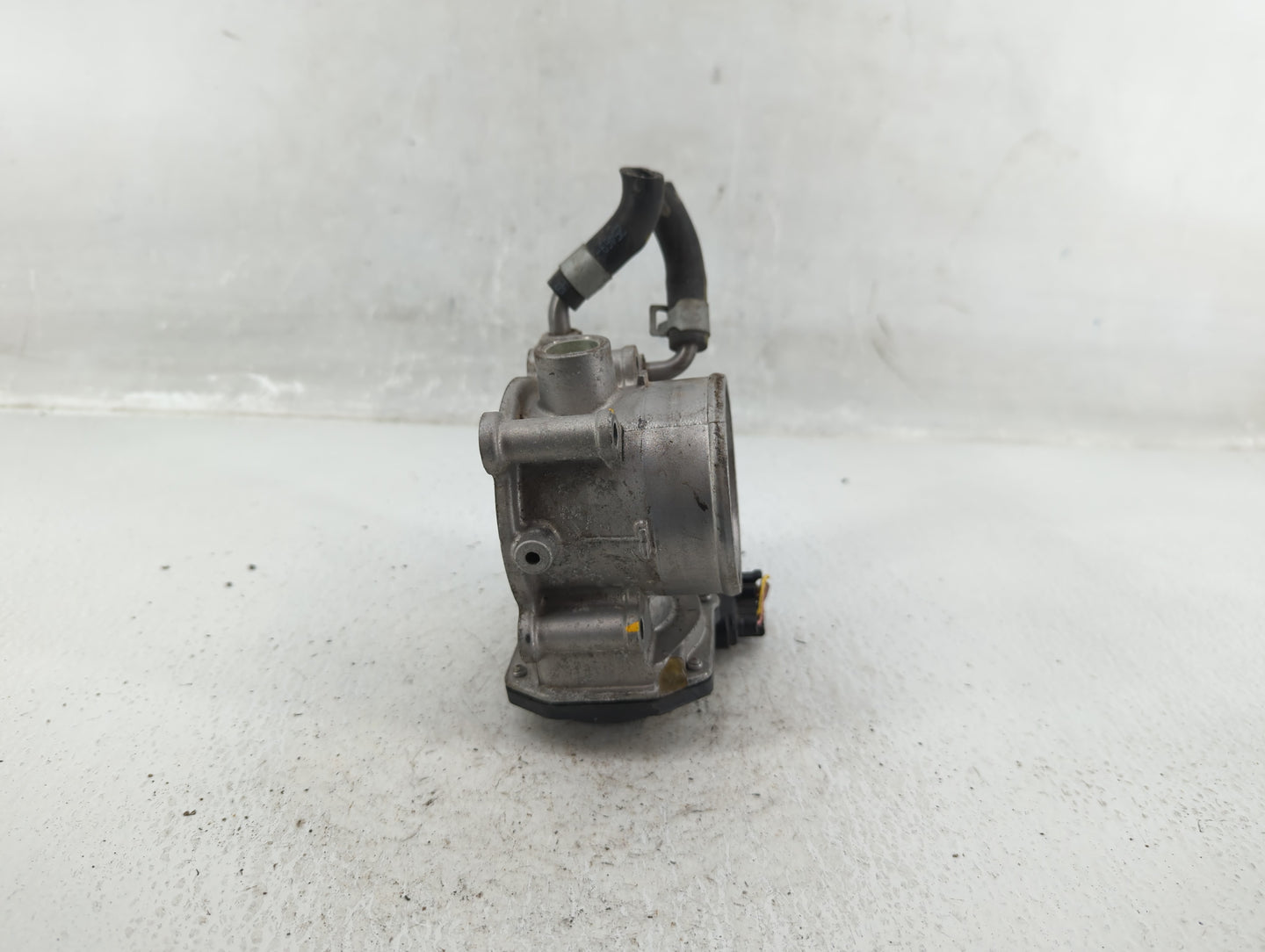 2014-2018 Kia Forte Throttle Body P/N:35100-2E000 Fits Fits 2011 2012 2013 2014 2015 2016 2017 2018 2019 2020 2021 OEM Used 