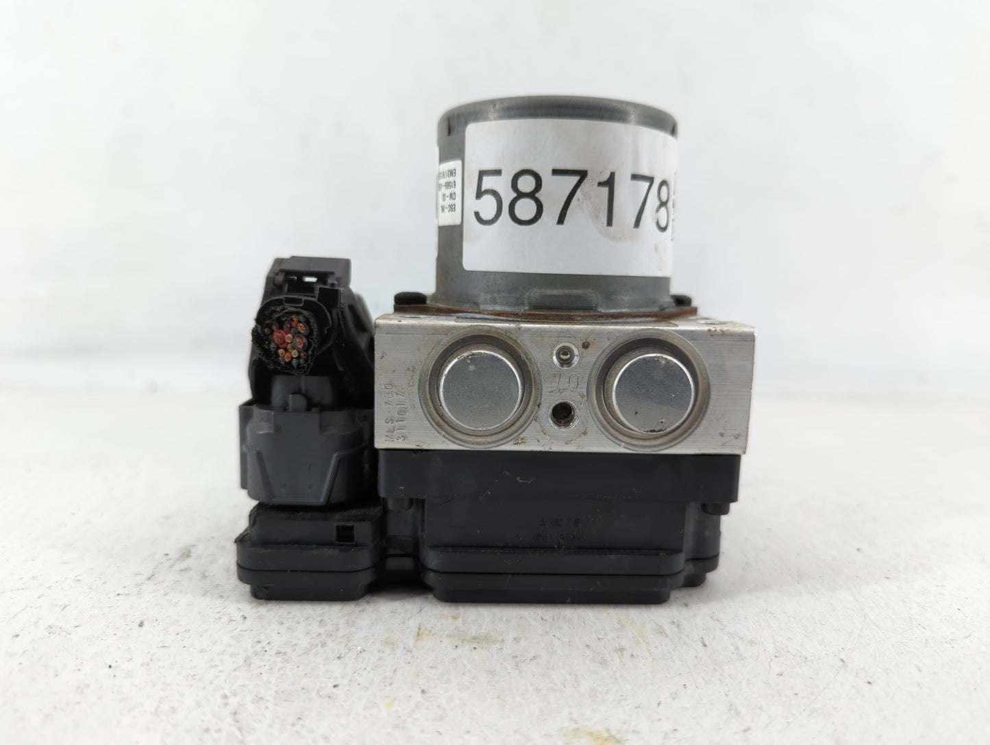 2017-2018 Kia Forte ABS Pump Control Module Replacement P/N:B0589-20500 Fits Fits 2017 2018 OEM Used Auto Parts - Oemusedaut
