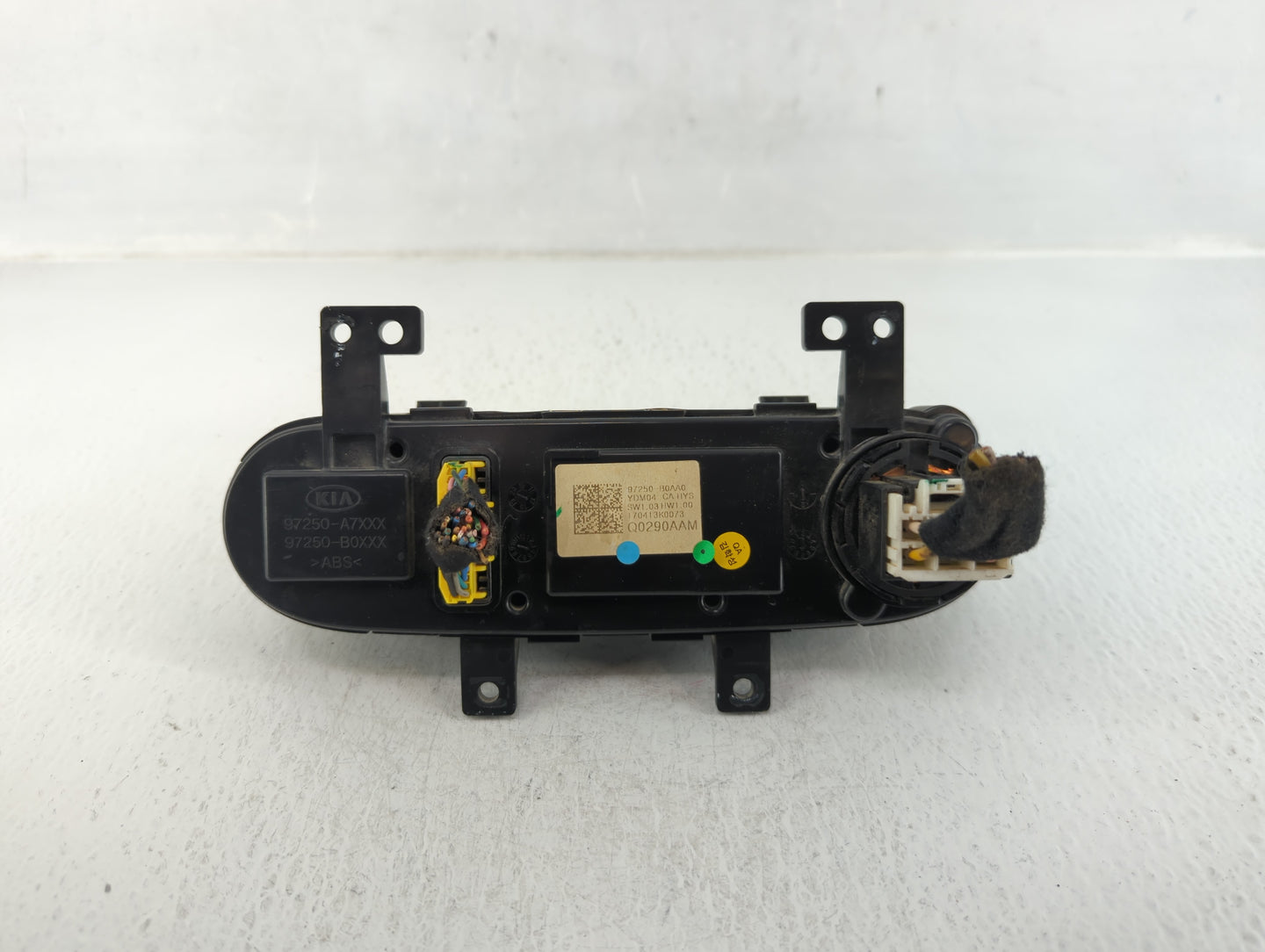 2017-2018 Kia Forte Climate Control Module Temperature AC/Heater Replacement P/N:97250-B0AA0 Fits Fits 2017 2018 OEM Used Au