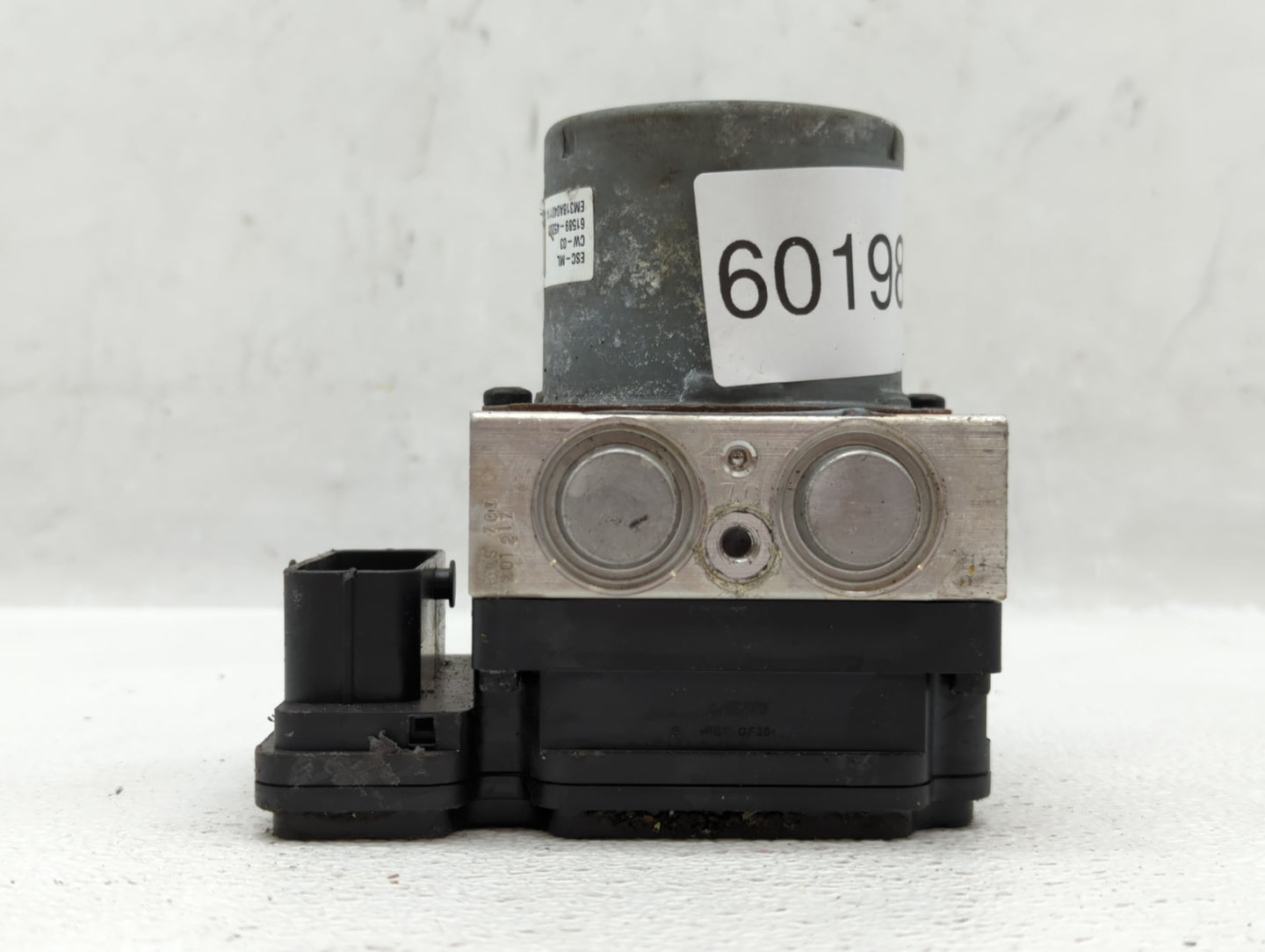 2017-2018 Kia Forte ABS Pump Control Module Replacement P/N:58920-B0200 B0589-20500 Fits Fits 2017 2018 OEM Used Auto Parts 