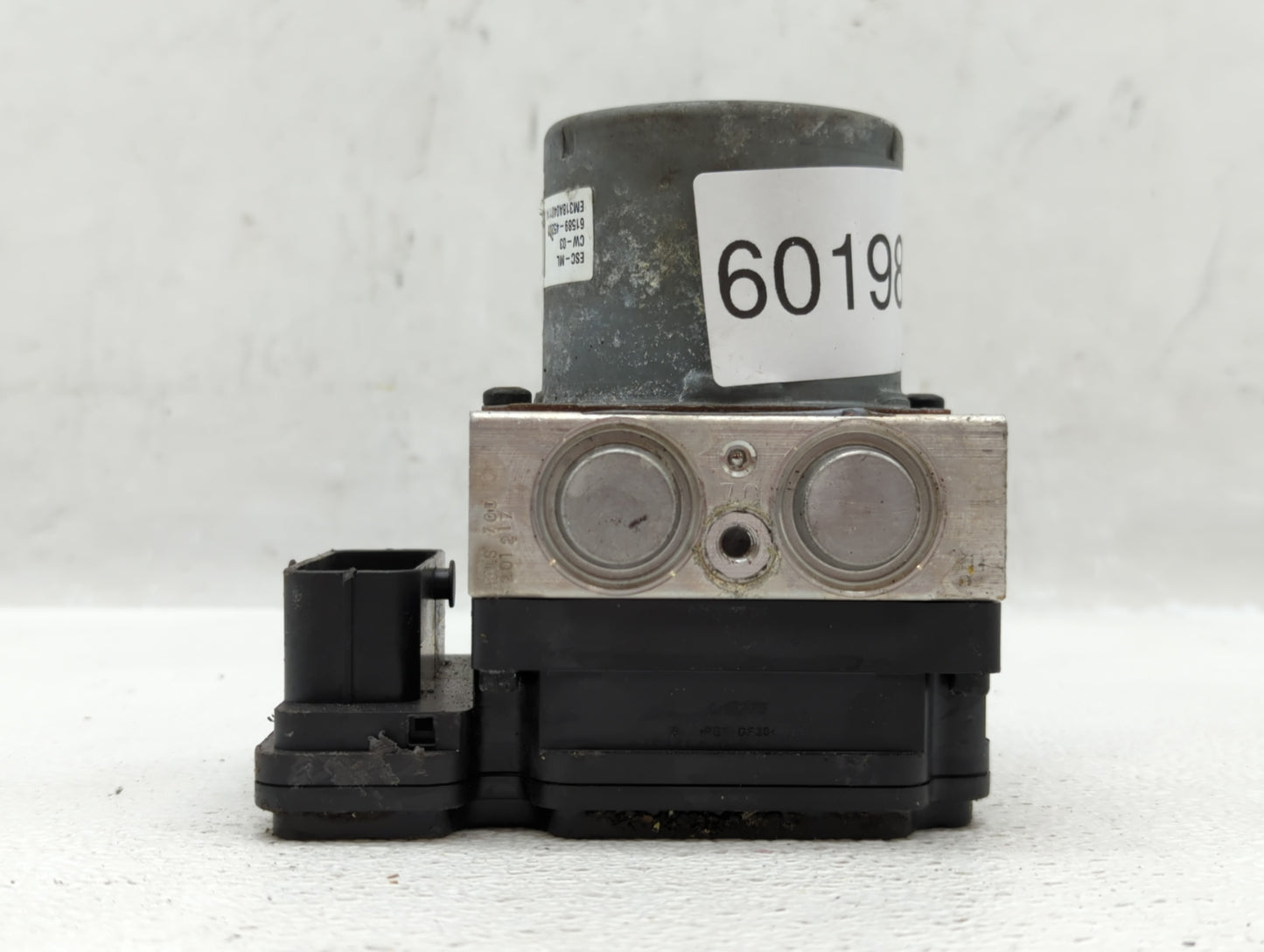2017-2018 Kia Forte ABS Pump Control Module Replacement P/N:58920-B0200 B0589-20500 Fits Fits 2017 2018 OEM Used Auto Parts 