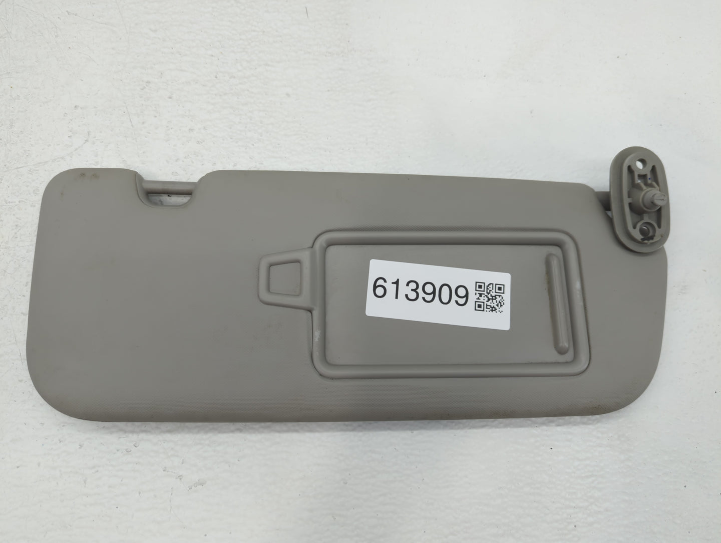 2017-2018 Kia Forte Sun Visor Shade Replacement Passenger Right Mirror Fits Fits 2017 2018 OEM Used Auto Parts - Oemusedauto