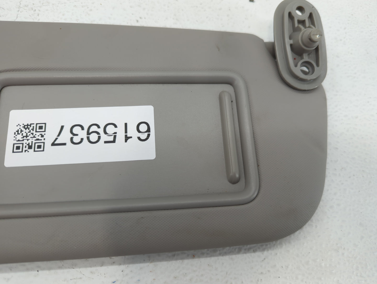 2017-2018 Kia Forte Sun Visor Shade Replacement Passenger Right Mirror Fits Fits 2017 2018 OEM Used Auto Parts - Oemusedauto