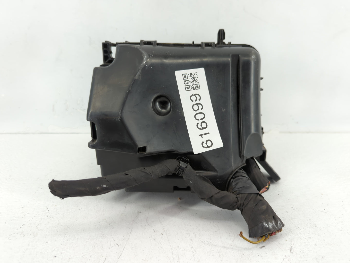2017-2018 Kia Forte Fusebox Fuse Box Panel Relay Module P/N:91951-3X150 Fits Fits 2017 2018 OEM Used Auto Parts - Oemusedaut