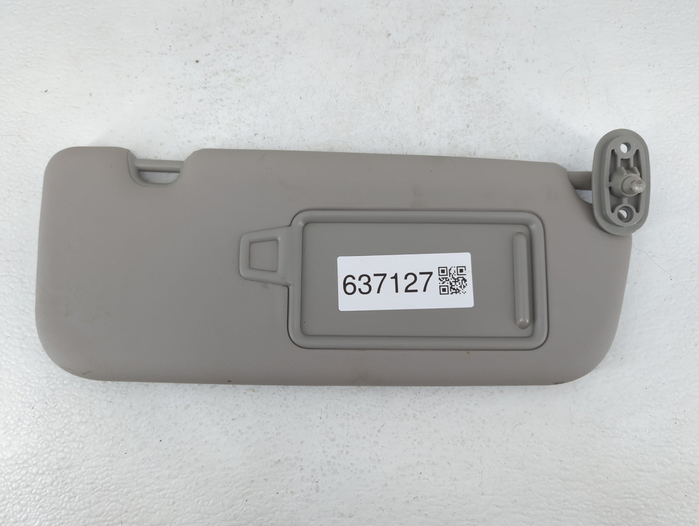 2017-2018 Kia Forte Sun Visor Shade Replacement Passenger Right Mirror Fits Fits 2017 2018 OEM Used Auto Parts - Oemusedauto