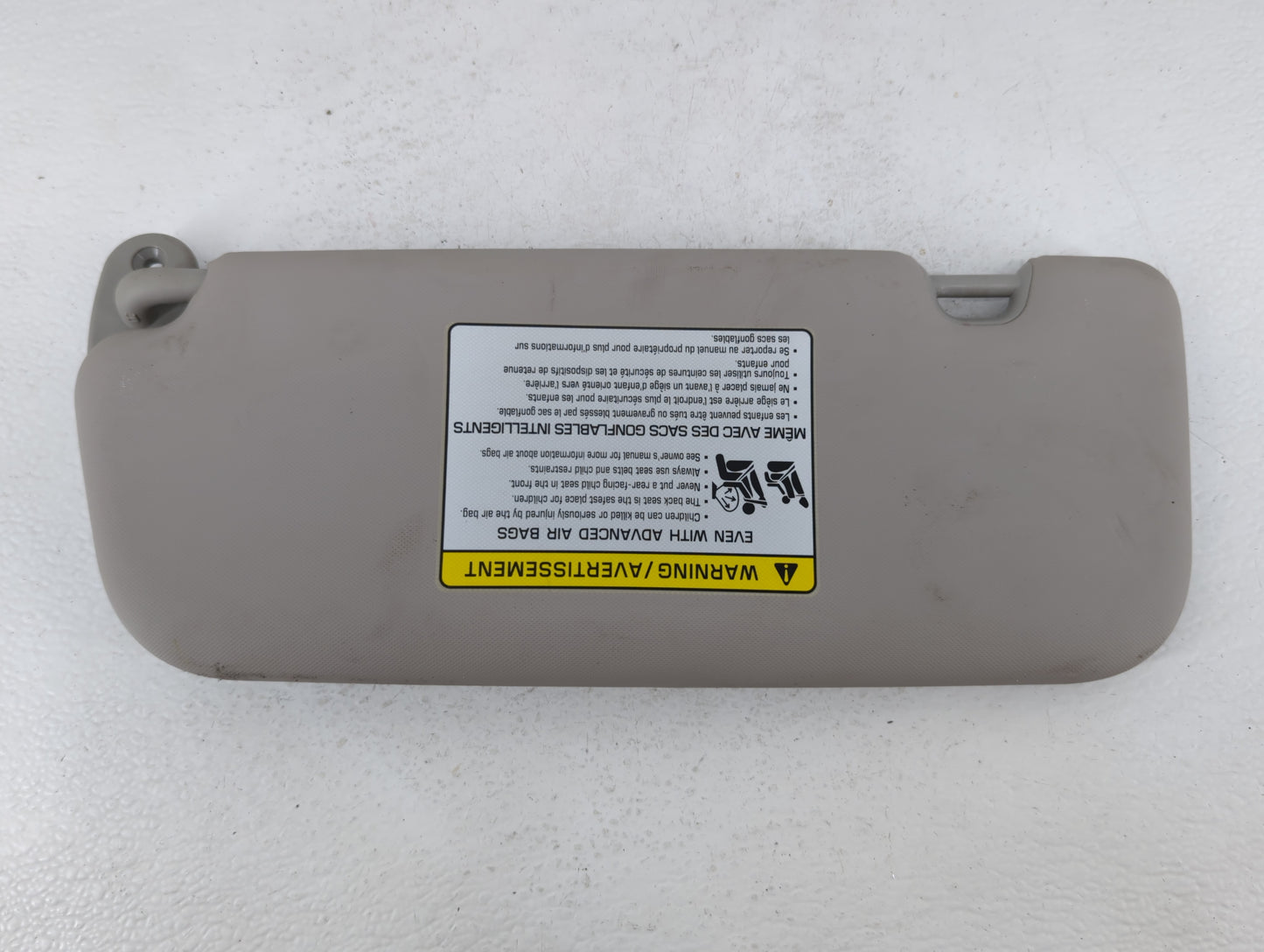2017-2018 Kia Forte Sun Visor Shade Replacement Passenger Right Mirror Fits Fits 2017 2018 OEM Used Auto Parts - Oemusedauto