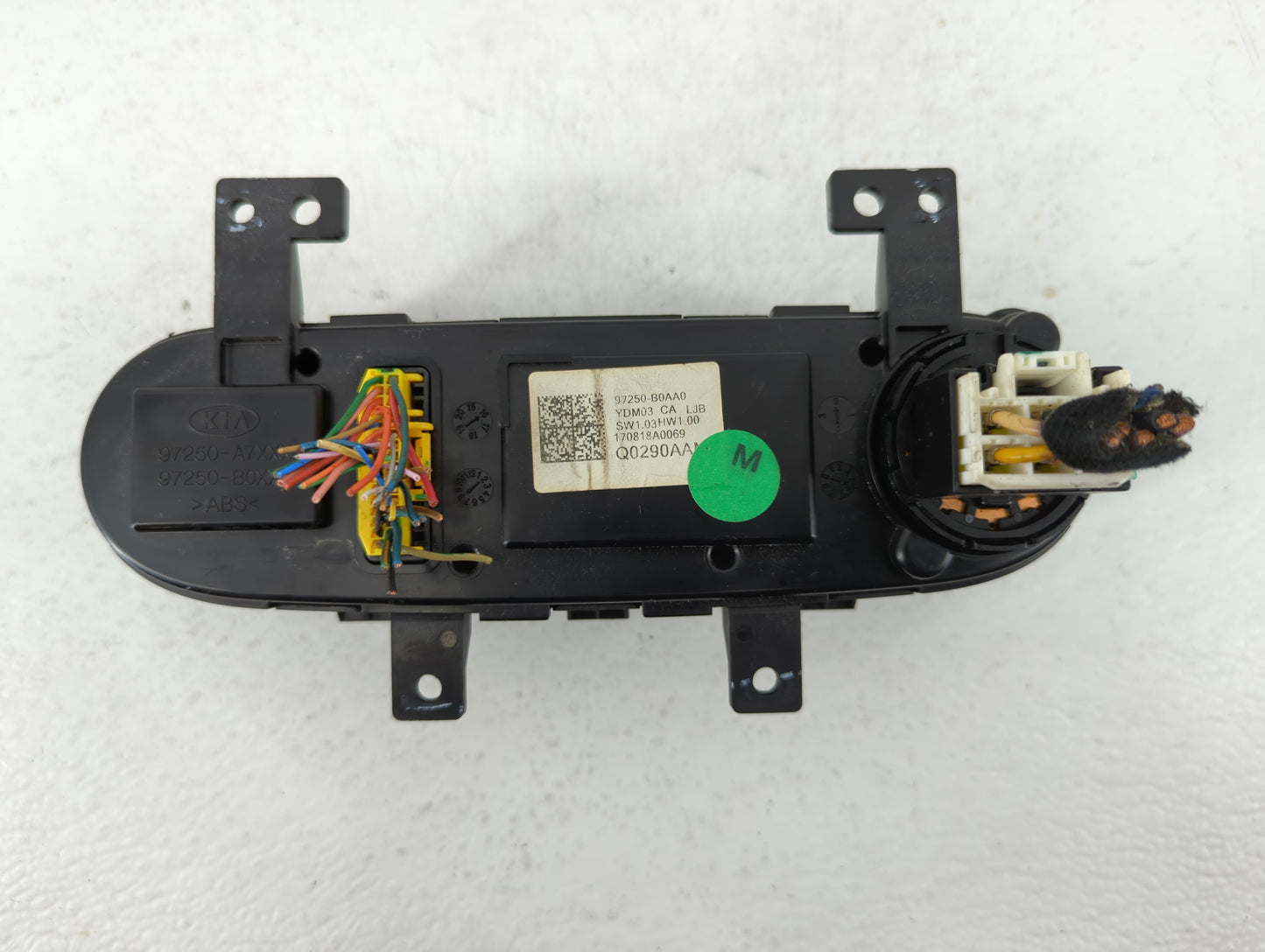 2017-2018 Kia Forte Climate Control Module Temperature AC/Heater Replacement P/N:97250-B0AA0 Fits Fits 2017 2018 OEM Used Au