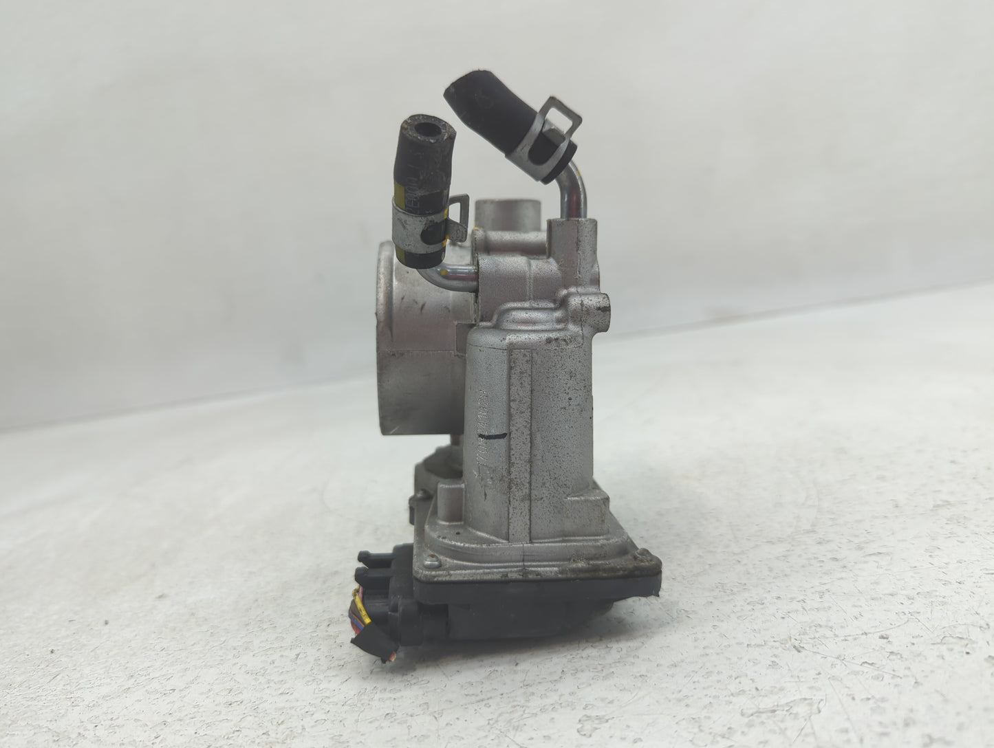 2014-2018 Kia Forte Throttle Body P/N:35100-2E000 Fits Fits 2011 2012 2013 2014 2015 2016 2017 2018 2019 2020 2021 OEM Used 