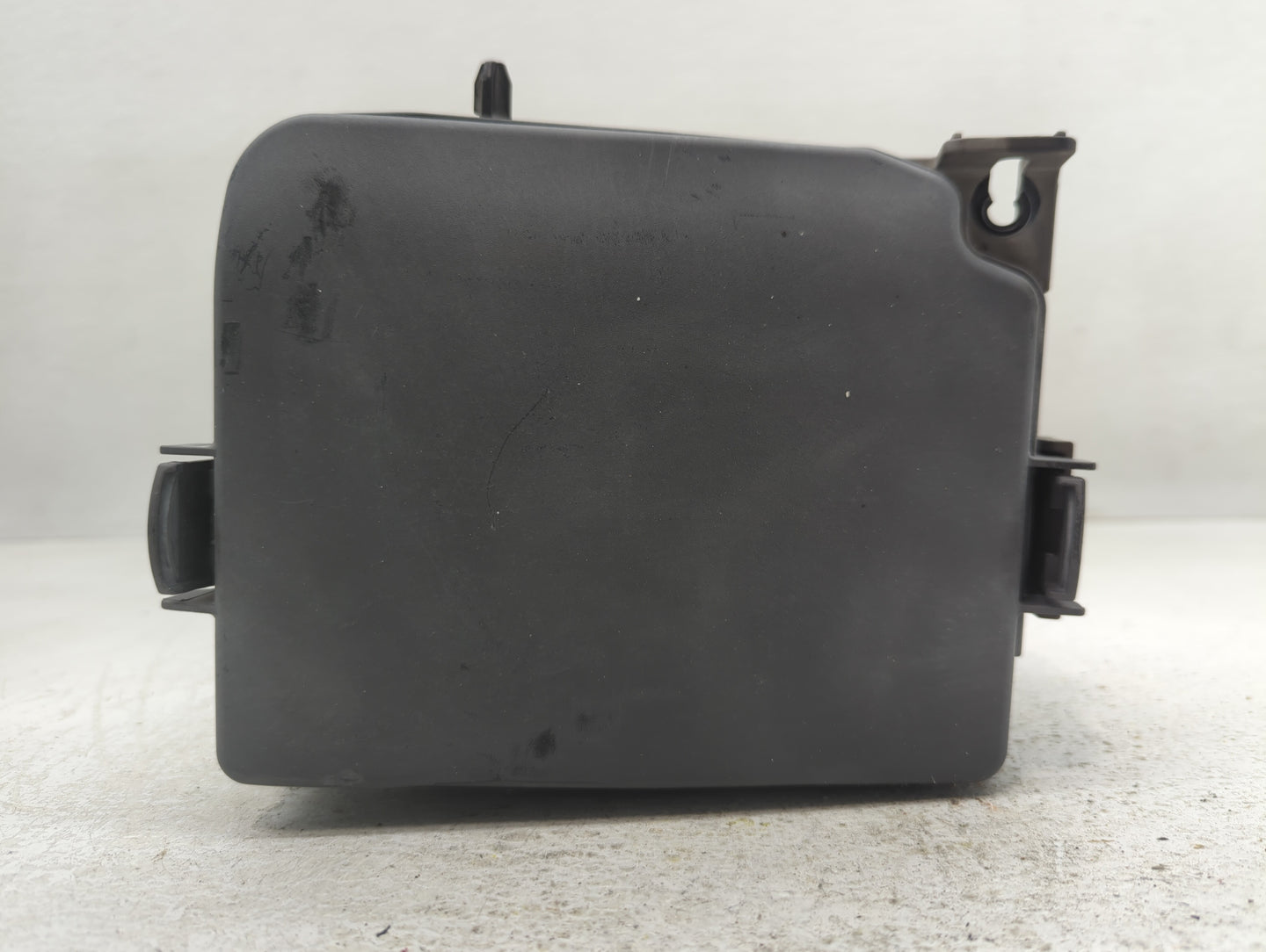 2017-2018 Kia Forte Fusebox Fuse Box Panel Relay Module P/N:1707192746 91950-3X510 Fits Fits 2017 2018 OEM Used Auto Parts -