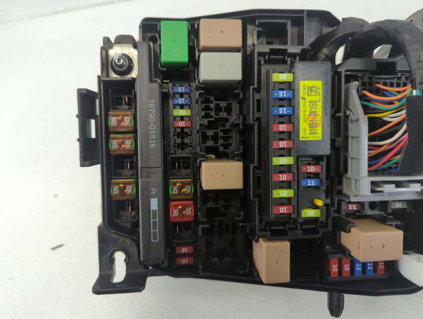 2017-2018 Kia Forte Fusebox Fuse Box Panel Relay Module P/N:91218 B0400 Fits Fits 2017 2018 OEM Used Auto Parts - Oemusedaut