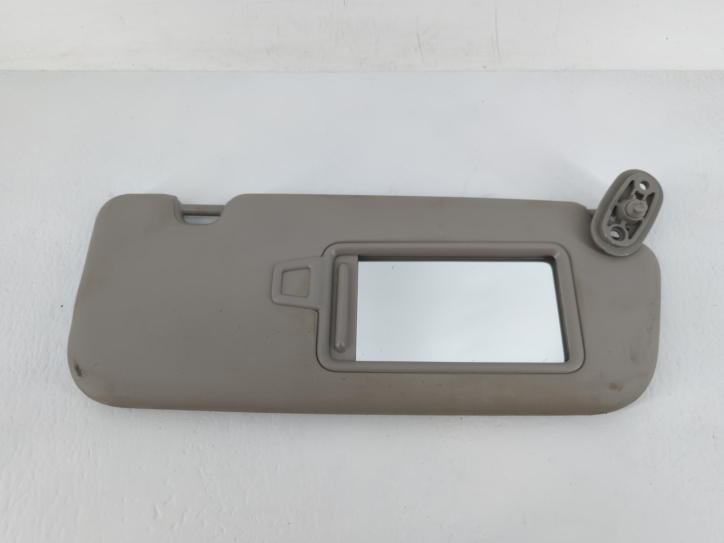 2017-2018 Kia Forte Sun Visor Shade Replacement Passenger Right Mirror Fits Fits 2017 2018 OEM Used Auto Parts - Oemusedauto