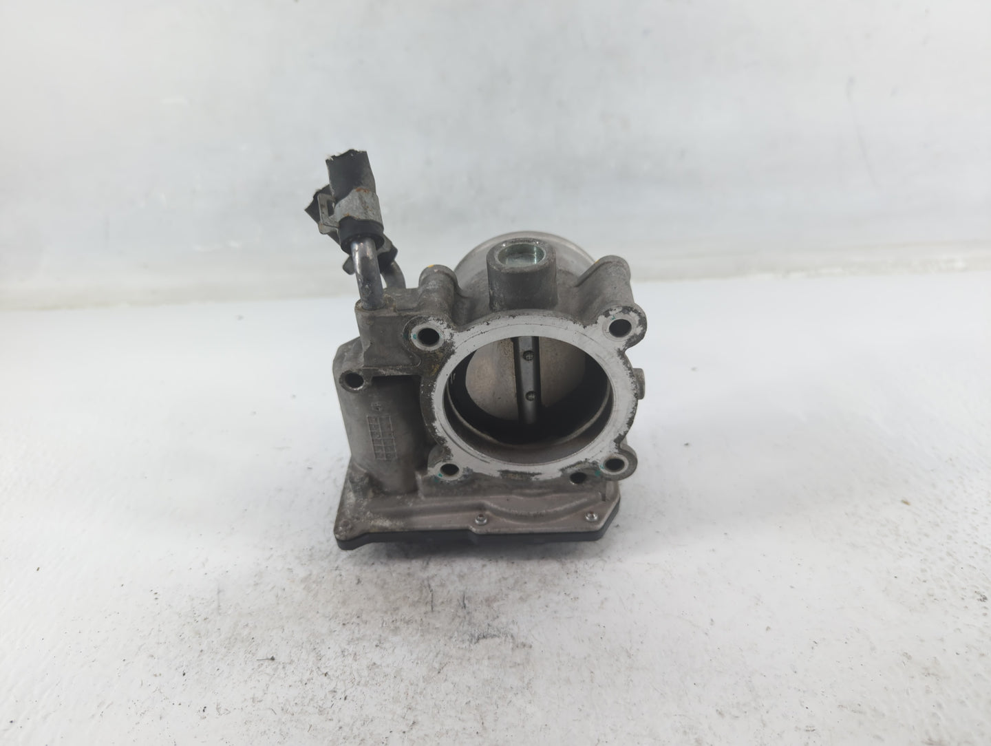 2014-2018 Kia Forte Throttle Body P/N:35100-2E000 Fits Fits 2011 2012 2013 2014 2015 2016 2017 2018 2019 2020 2021 OEM Used 