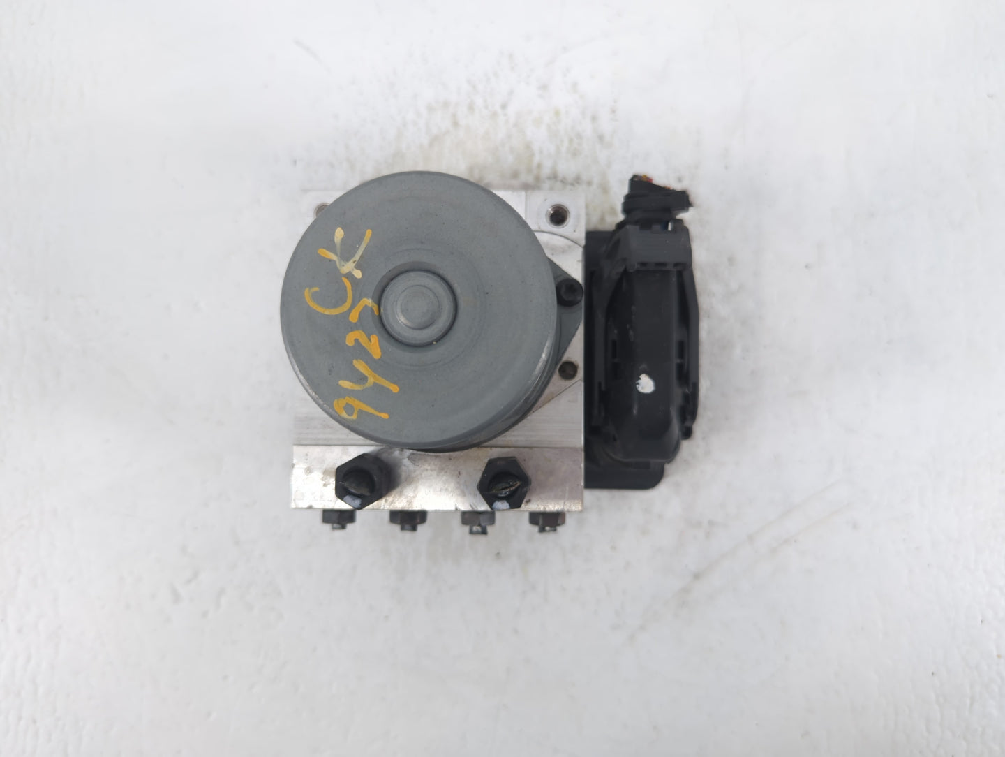 2017-2018 Kia Forte ABS Pump Control Module Replacement P/N:61589-45200 58920-B0200 Fits Fits 2017 2018 OEM Used Auto Parts 