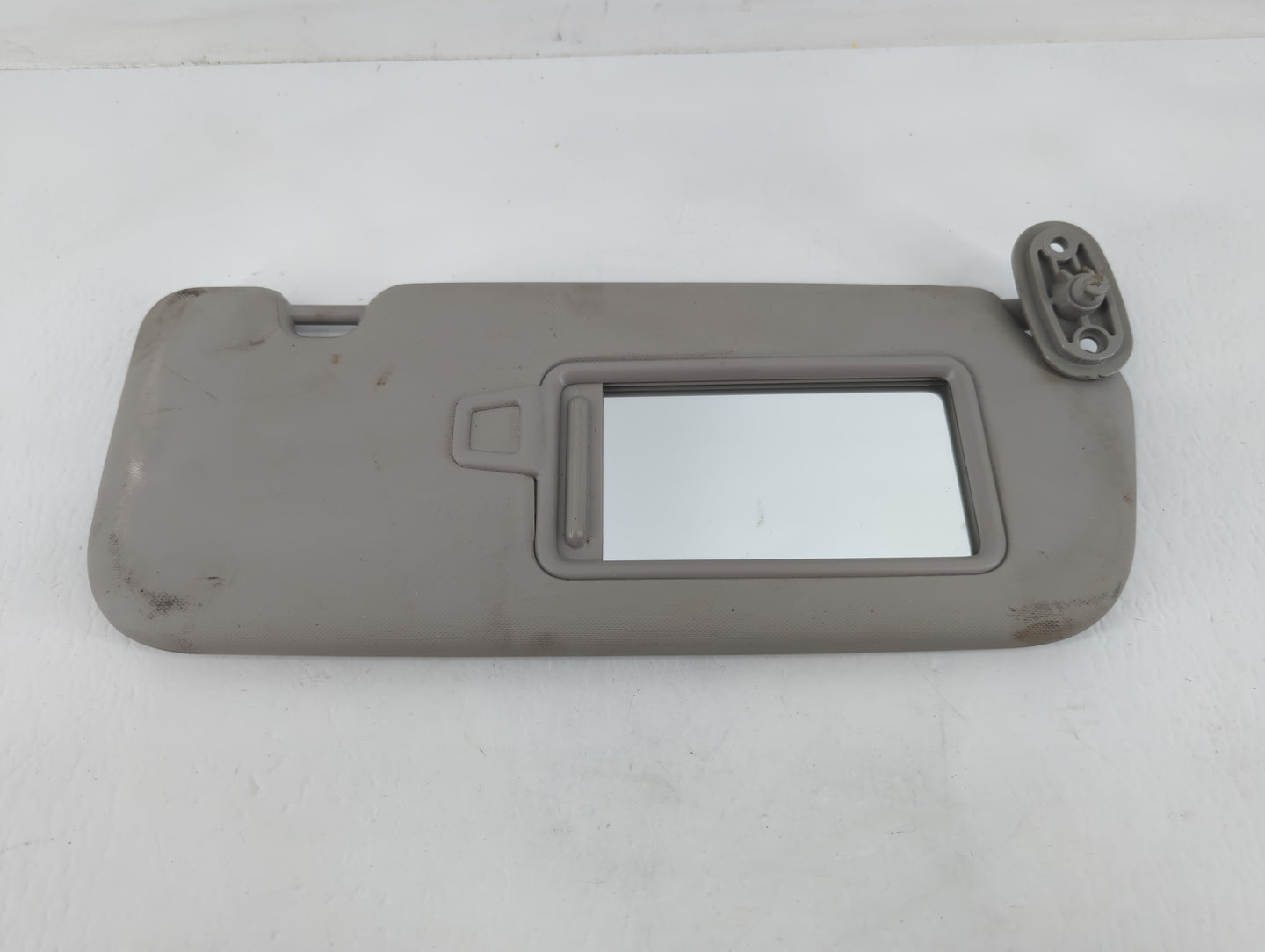 2017-2018 Kia Forte Sun Visor Shade Replacement Passenger Right Mirror Fits Fits 2017 2018 OEM Used Auto Parts - Oemusedauto