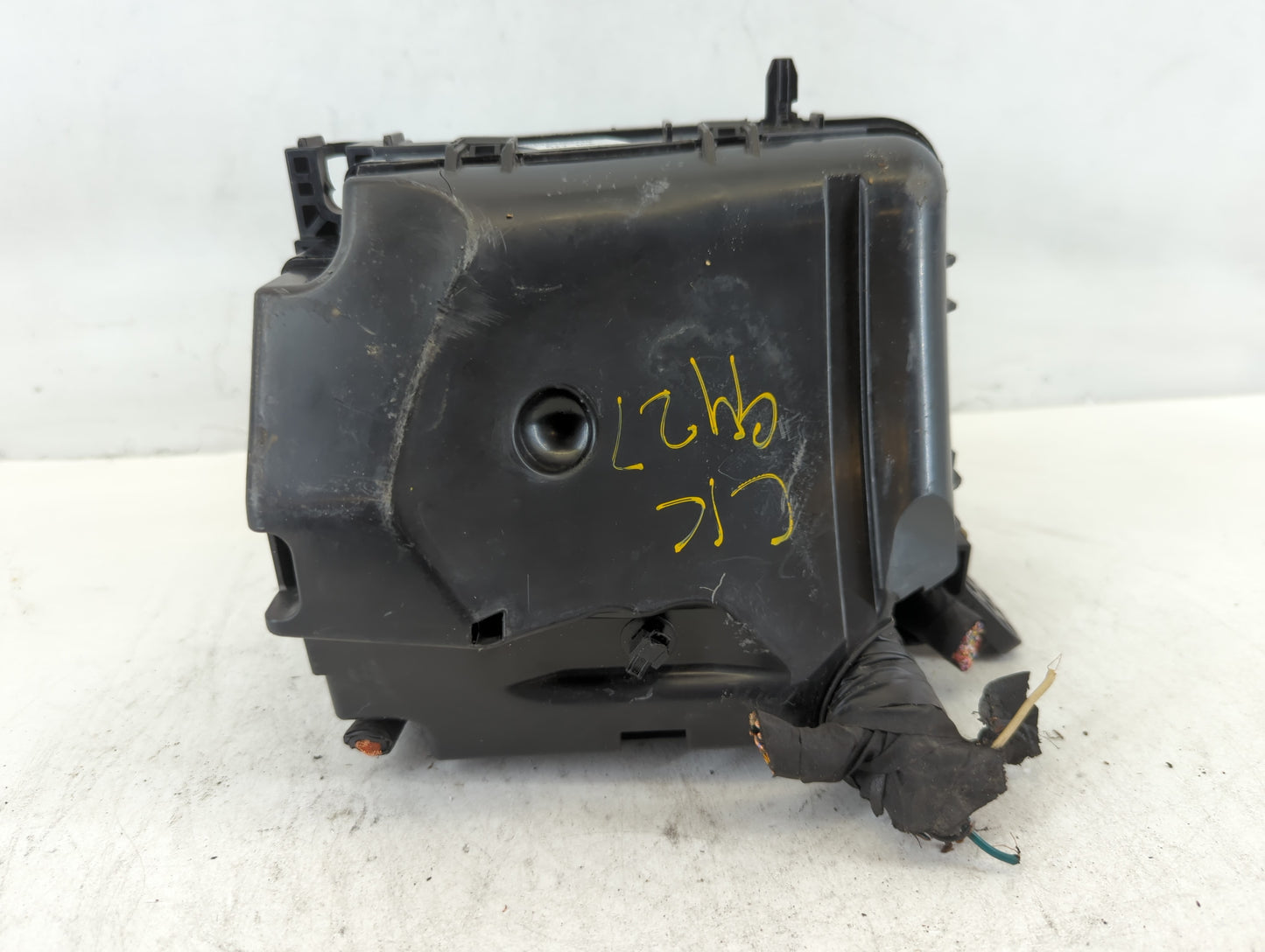 2017-2018 Kia Forte Fusebox Fuse Box Panel Relay Module P/N:4217B27033 91218 B0400 Fits Fits 2017 2018 OEM Used Auto Parts -