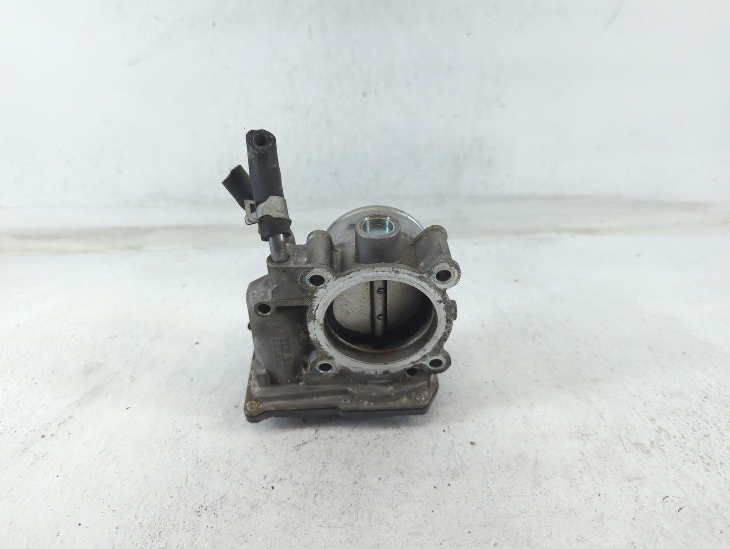 2014-2018 Kia Forte Throttle Body P/N:35100-2E000 Fits Fits 2011 2012 2013 2014 2015 2016 2017 2018 2019 2020 2021 OEM Used 