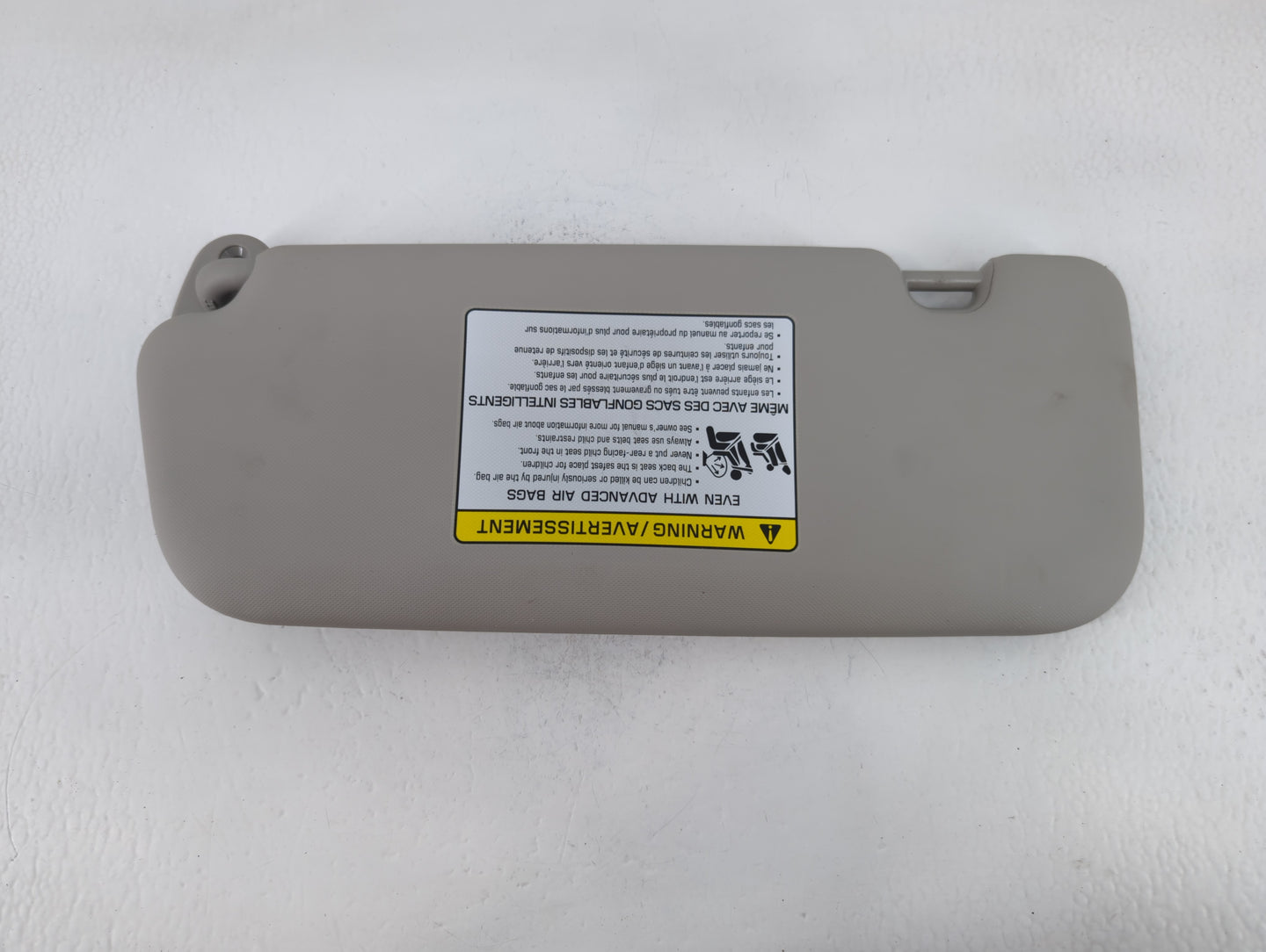 2017-2018 Kia Forte Sun Visor Shade Replacement Passenger Right Mirror Fits Fits 2017 2018 OEM Used Auto Parts - Oemusedauto