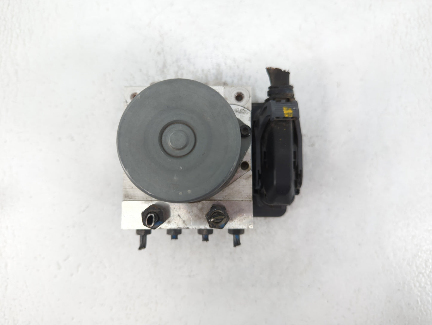 2017-2018 Kia Forte ABS Pump Control Module Replacement P/N:58900-B0200 Fits Fits 2017 2018 OEM Used Auto Parts - Oemusedaut