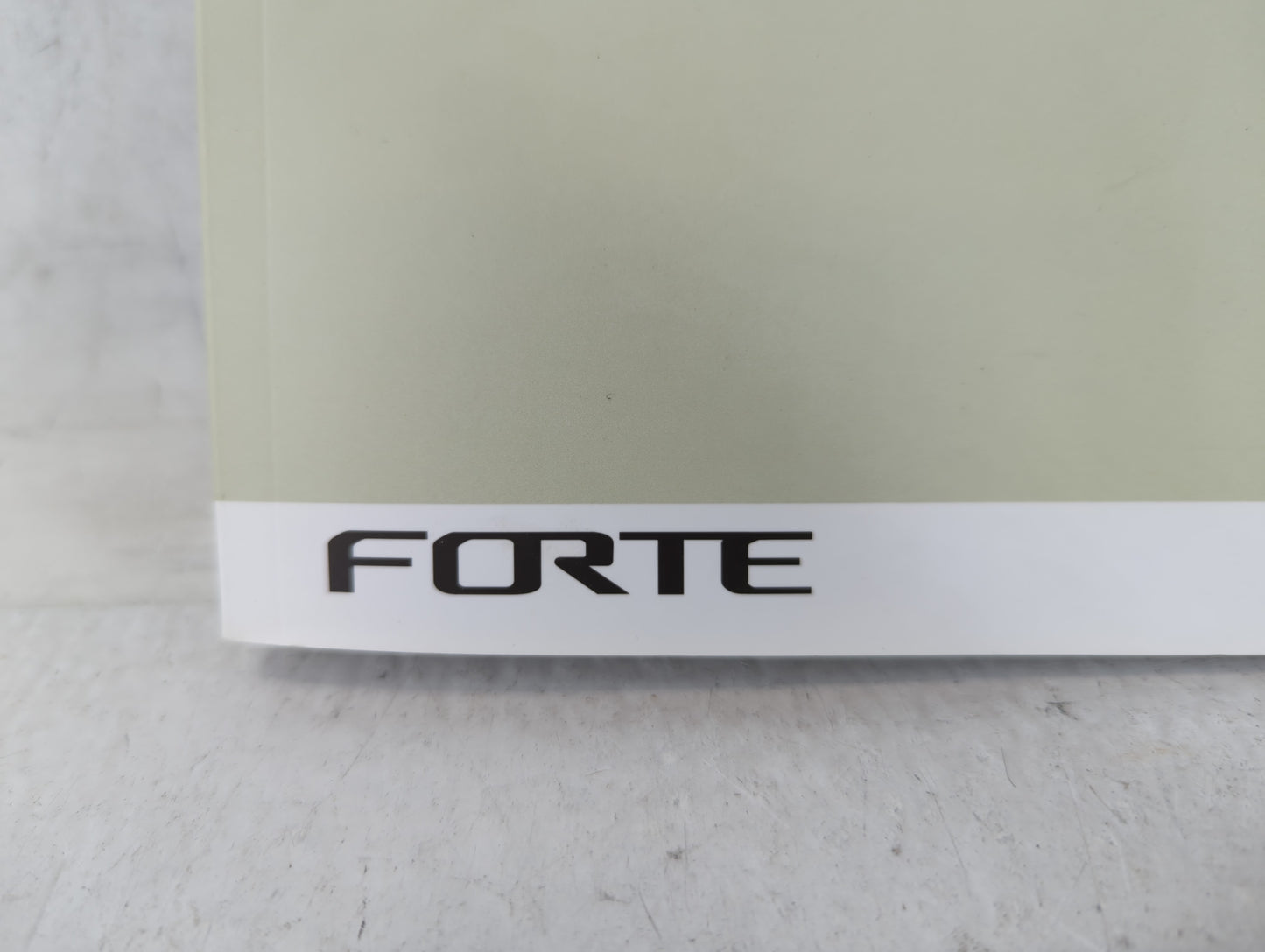 2018 Kia Forte Owners Manual Book Guide P/N:B0S4-EE77A OEM Used Auto Parts - Oemusedautoparts1.com