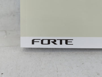 2018 Kia Forte Owners Manual Book Guide P/N:B0S4-EE83D OEM Used Auto Parts