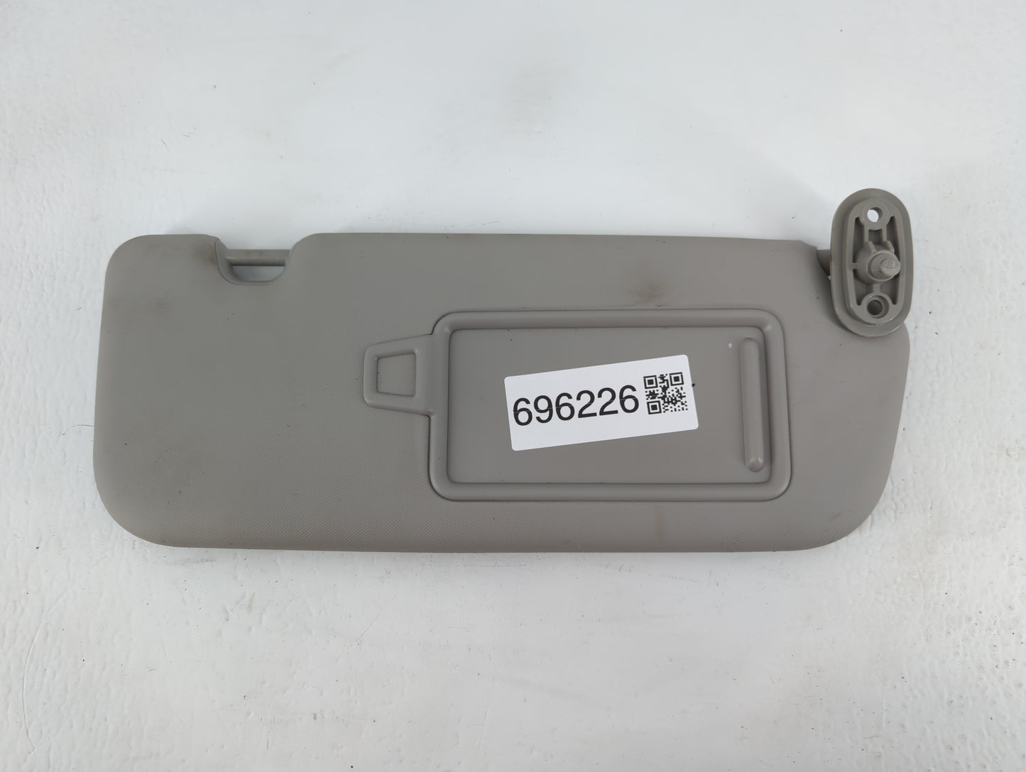 2017-2018 Kia Forte Sun Visor Shade Replacement Passenger Right Mirror Fits Fits 2017 2018 OEM Used Auto Parts - Oemusedauto