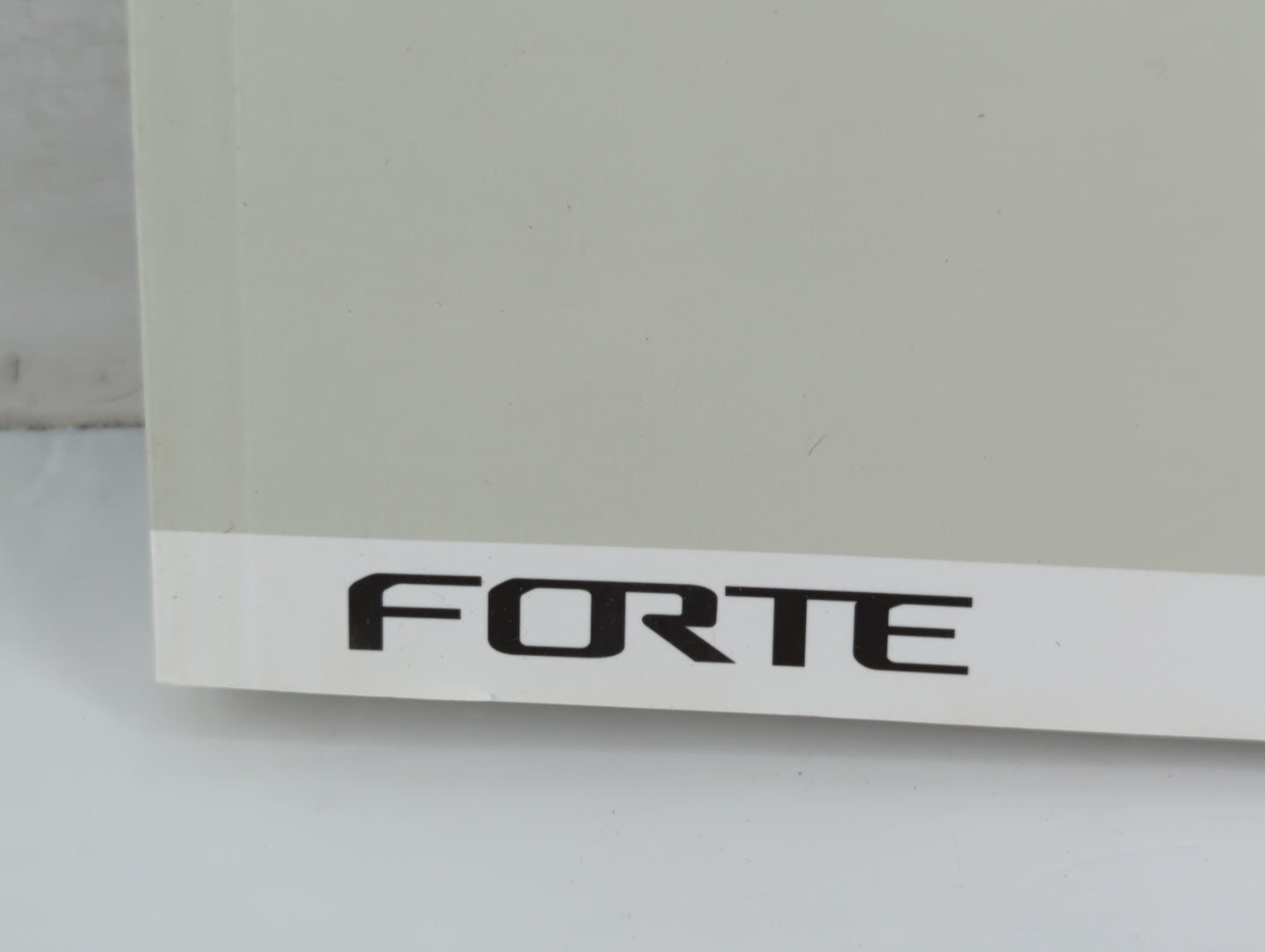 2018 Kia Forte Owners Manual Book Guide P/N:JA7O-EC83B OEM Used Auto Parts - Oemusedautoparts1.com