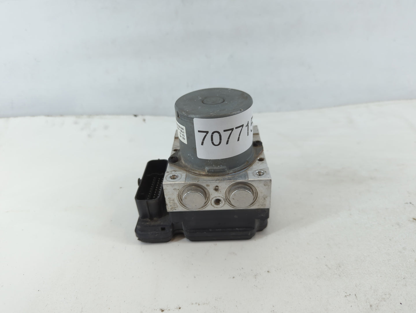 2017-2018 Kia Forte ABS Pump Control Module Replacement P/N:58920-B0200 B0589-20500 Fits Fits 2017 2018 OEM Used Auto Parts 