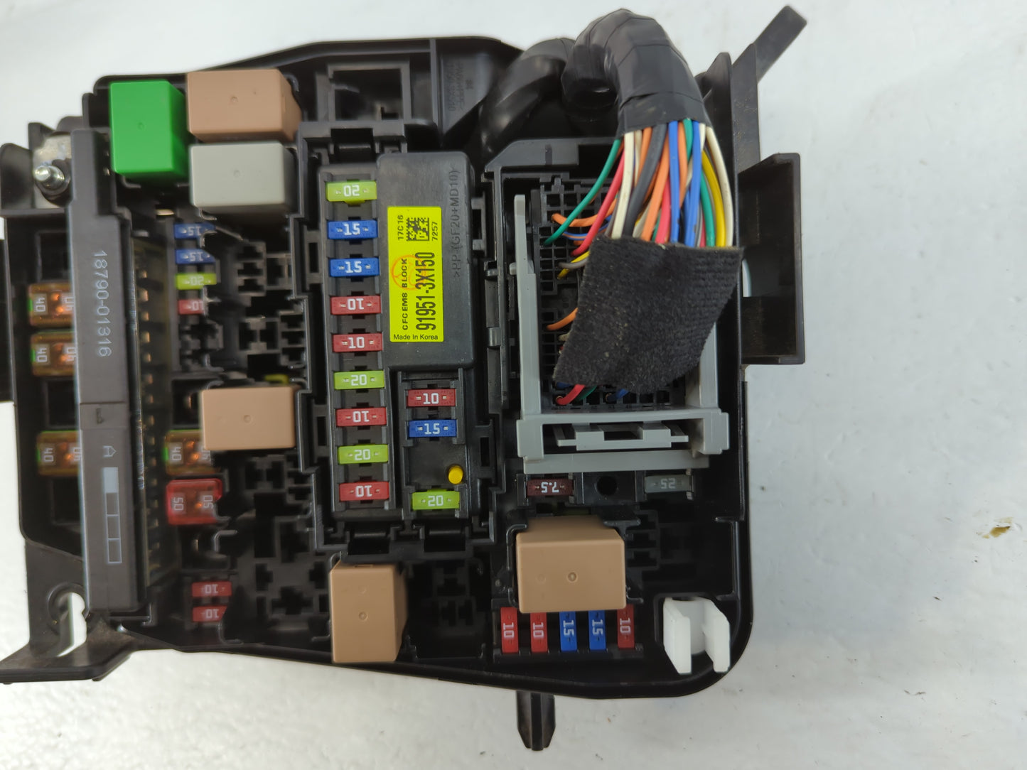 2017-2018 Kia Forte Fusebox Fuse Box Panel Relay Module P/N:91221 B0040 Fits Fits 2017 2018 OEM Used Auto Parts - Oemusedaut